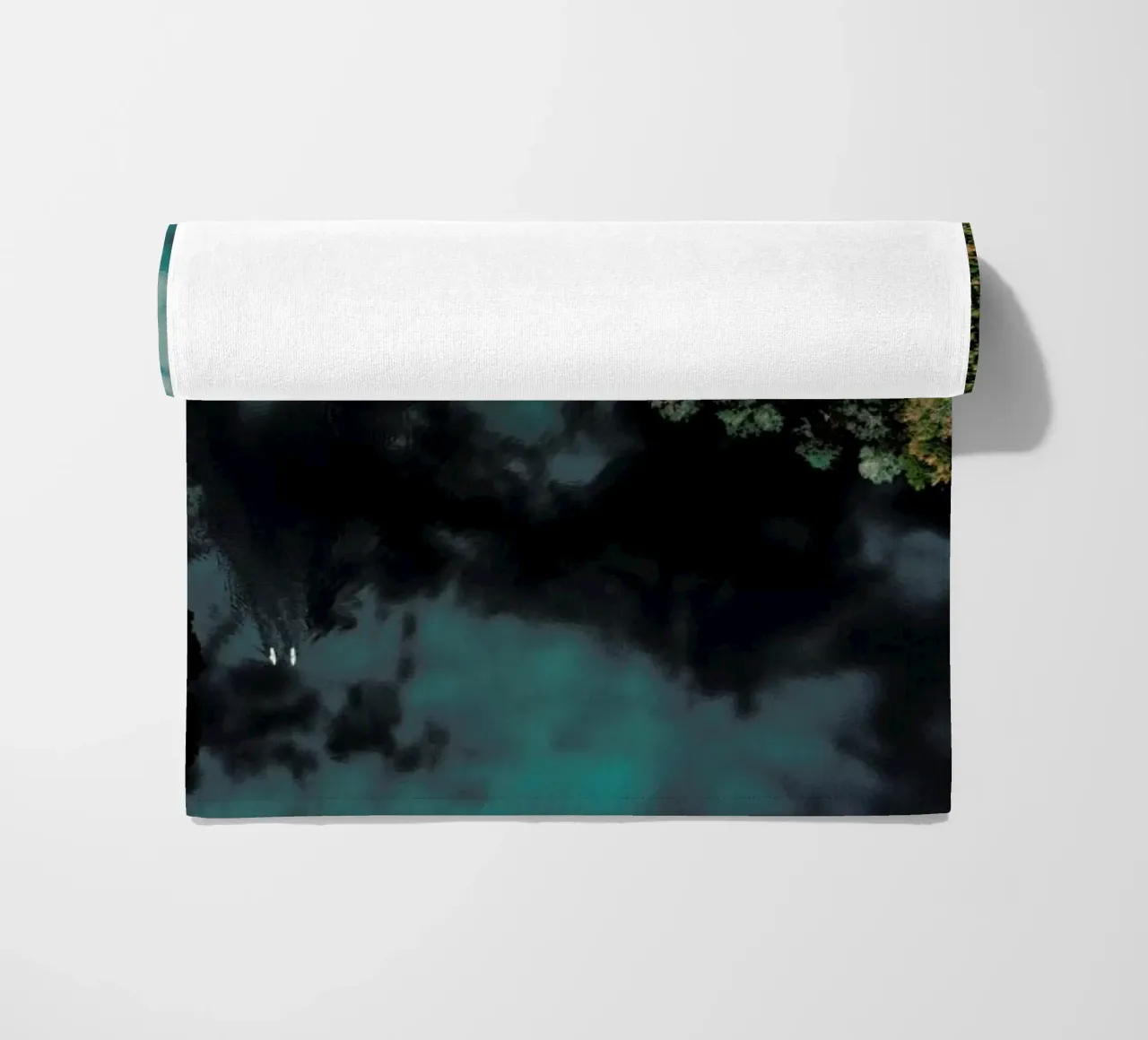 Forest And Water telo mare da Sebastian Hilgetag
