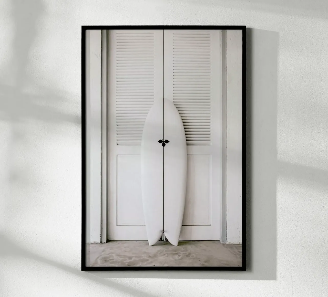 Surf Symmetrie poster con telaio in alluminio da Chris Abatzis