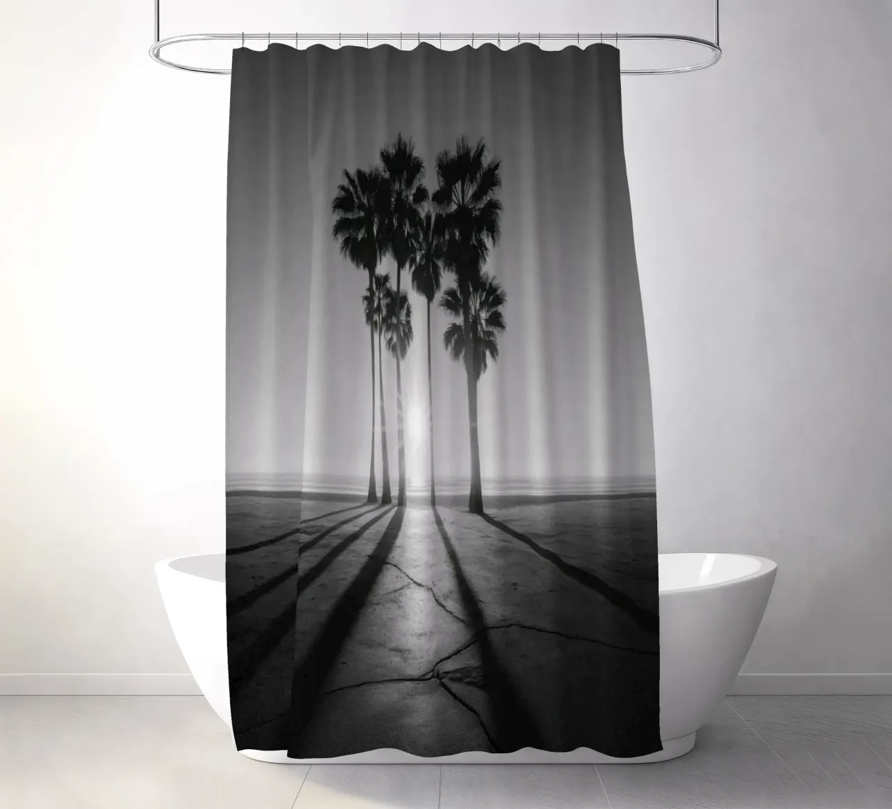 Palme al tramonto in bianco e nero sulla spiaggia tenda da doccia da Indigo Tides Art