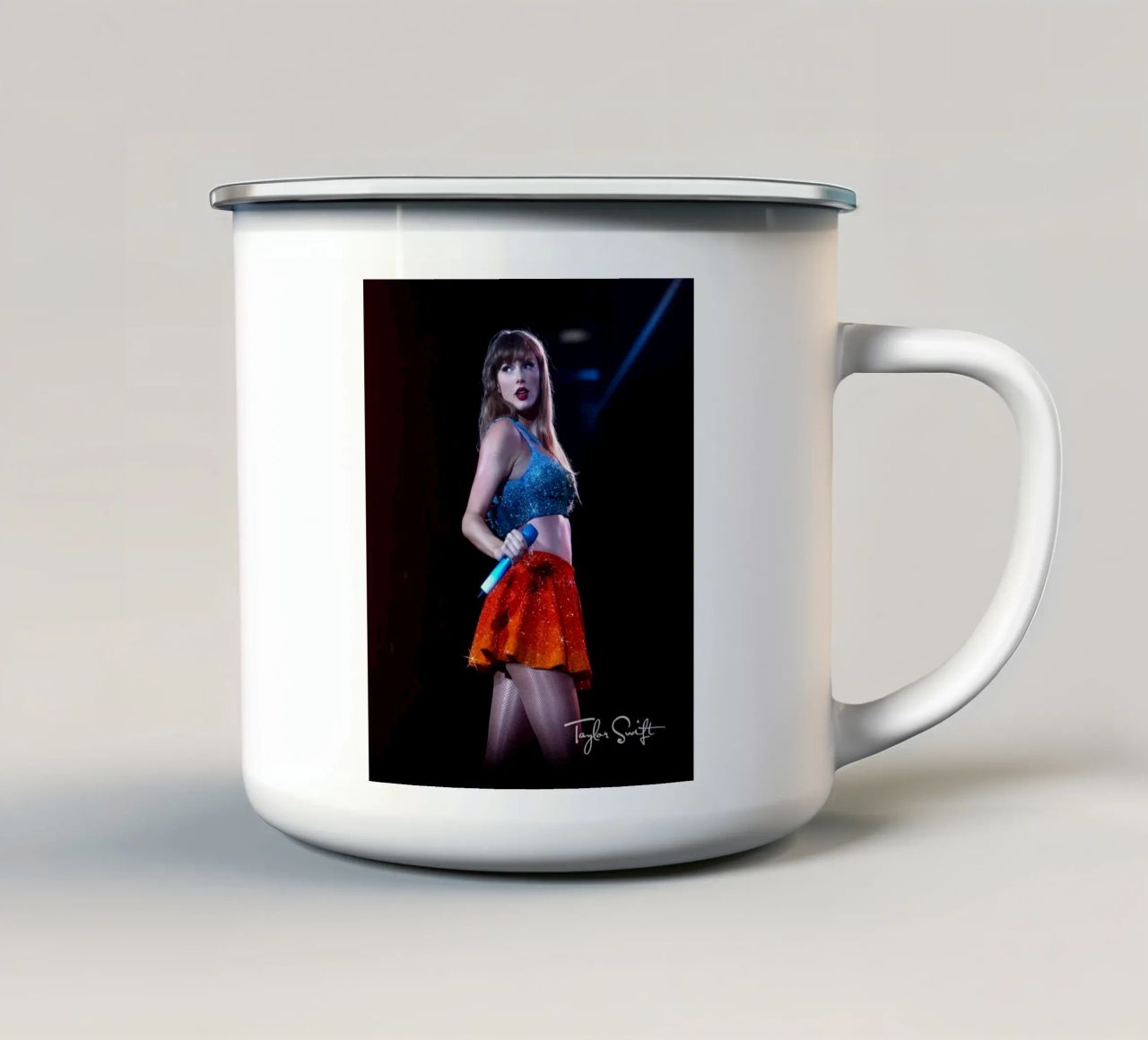 taylor swift suonare canzone tazza in smalto da NindaCreationsArt