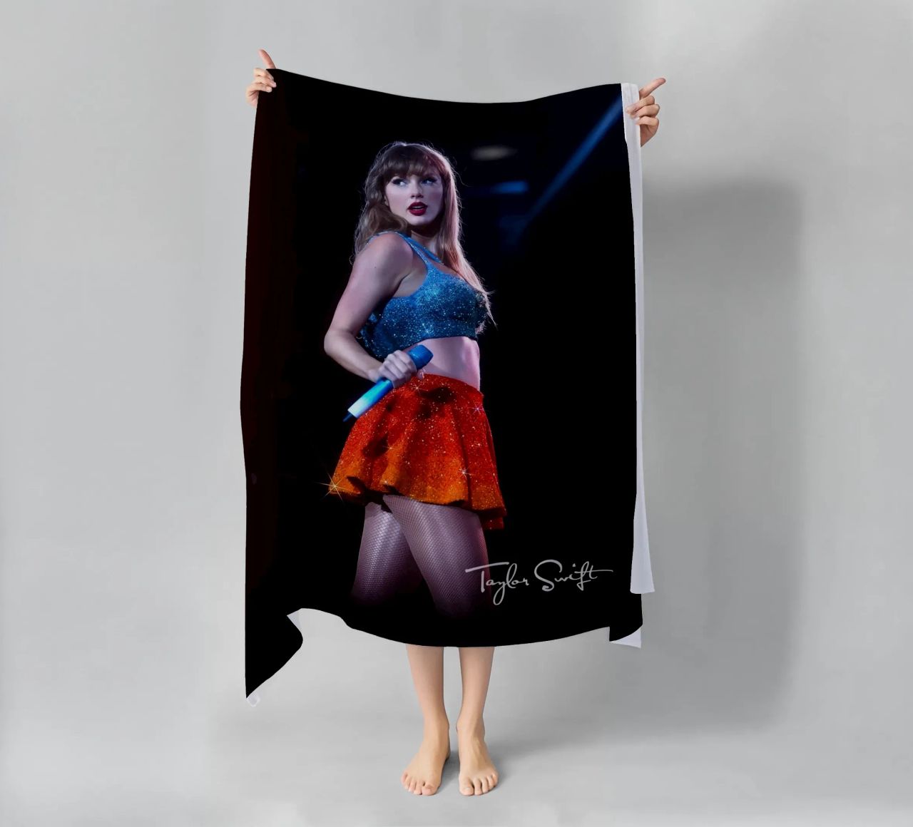 taylor swift suonare canzone telo mare da NindaCreationsArt