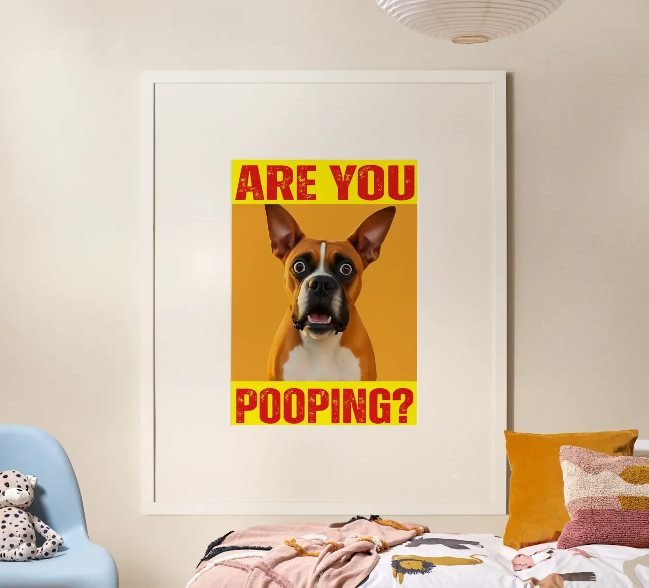 cane stai facendo la cacca nei gabinetti poster con telaio in legno da Nayara
