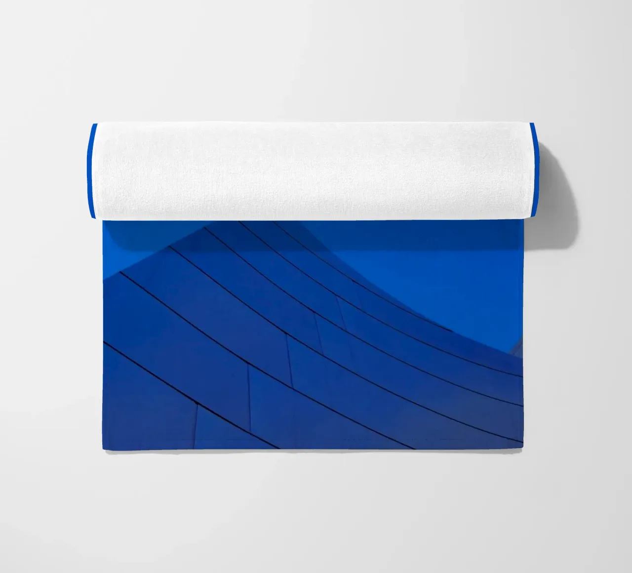 linee curve cielo telo mare da Bleu