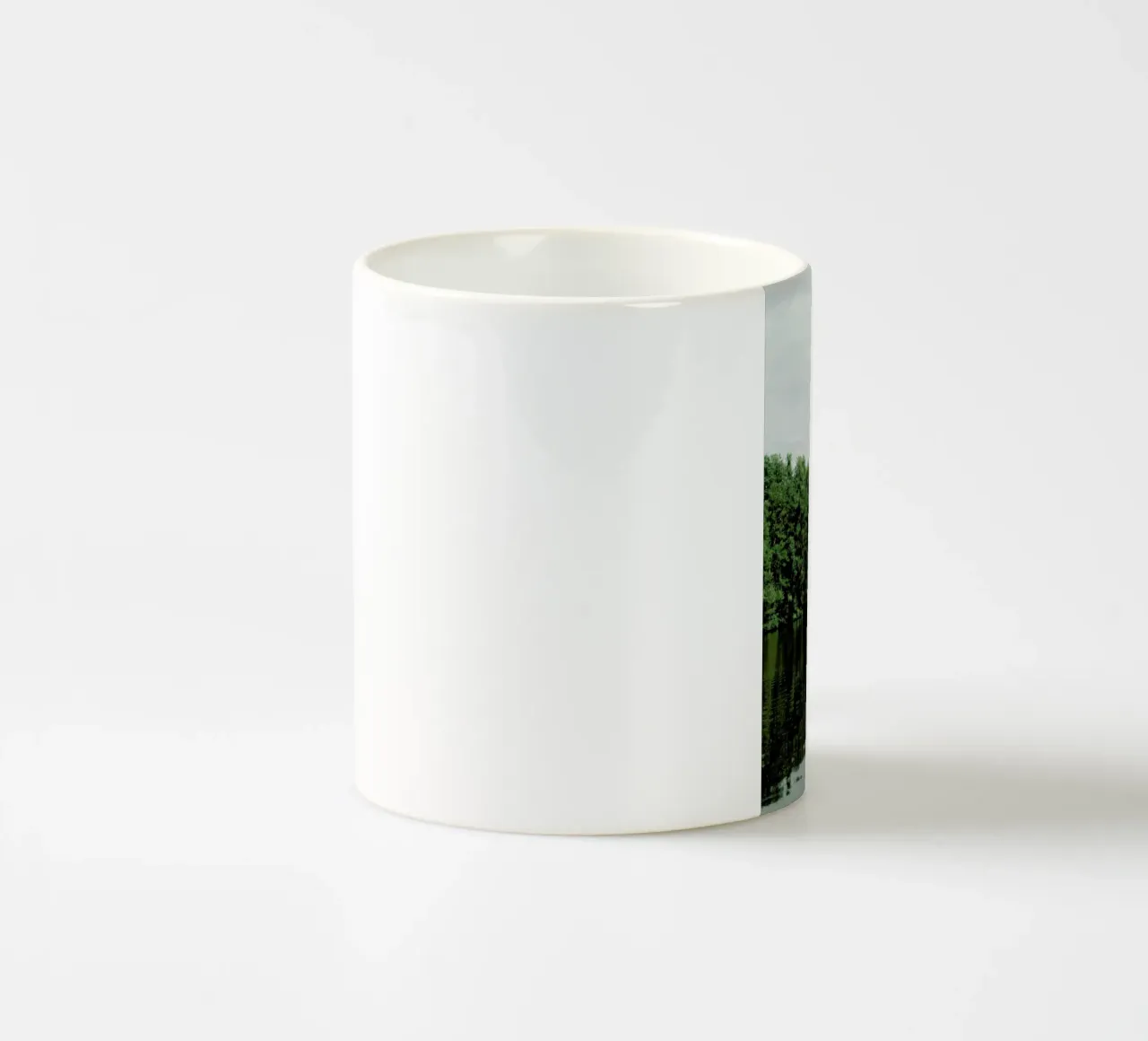 House At The Lake tazza in ceramica da Sebastian Hilgetag