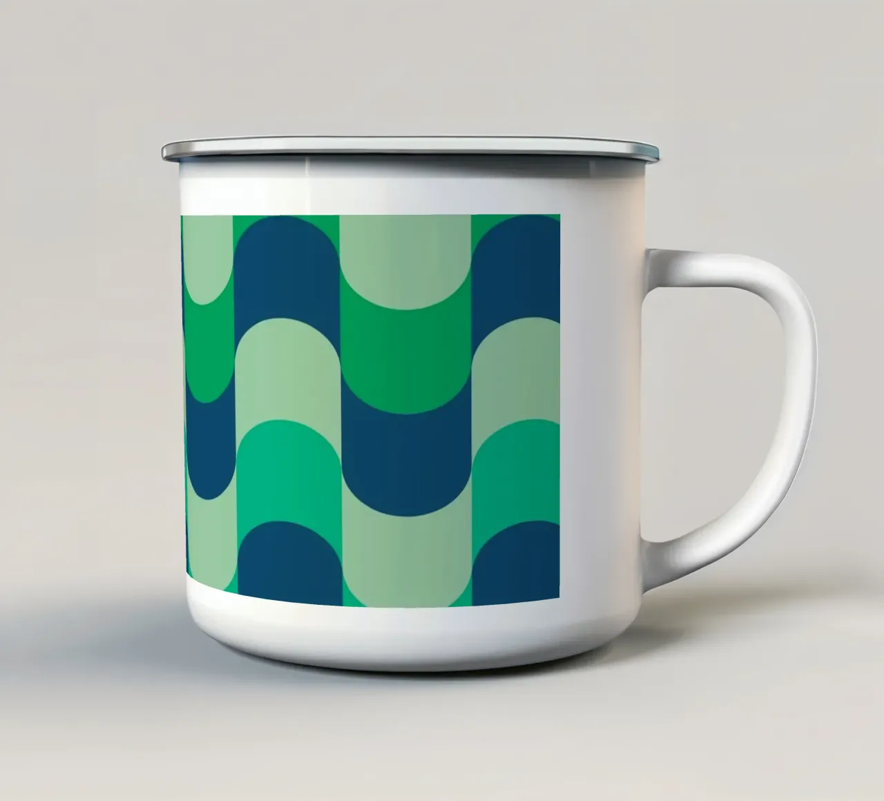 Onde retrò verde e blu tazza in smalto da Studio Vibe