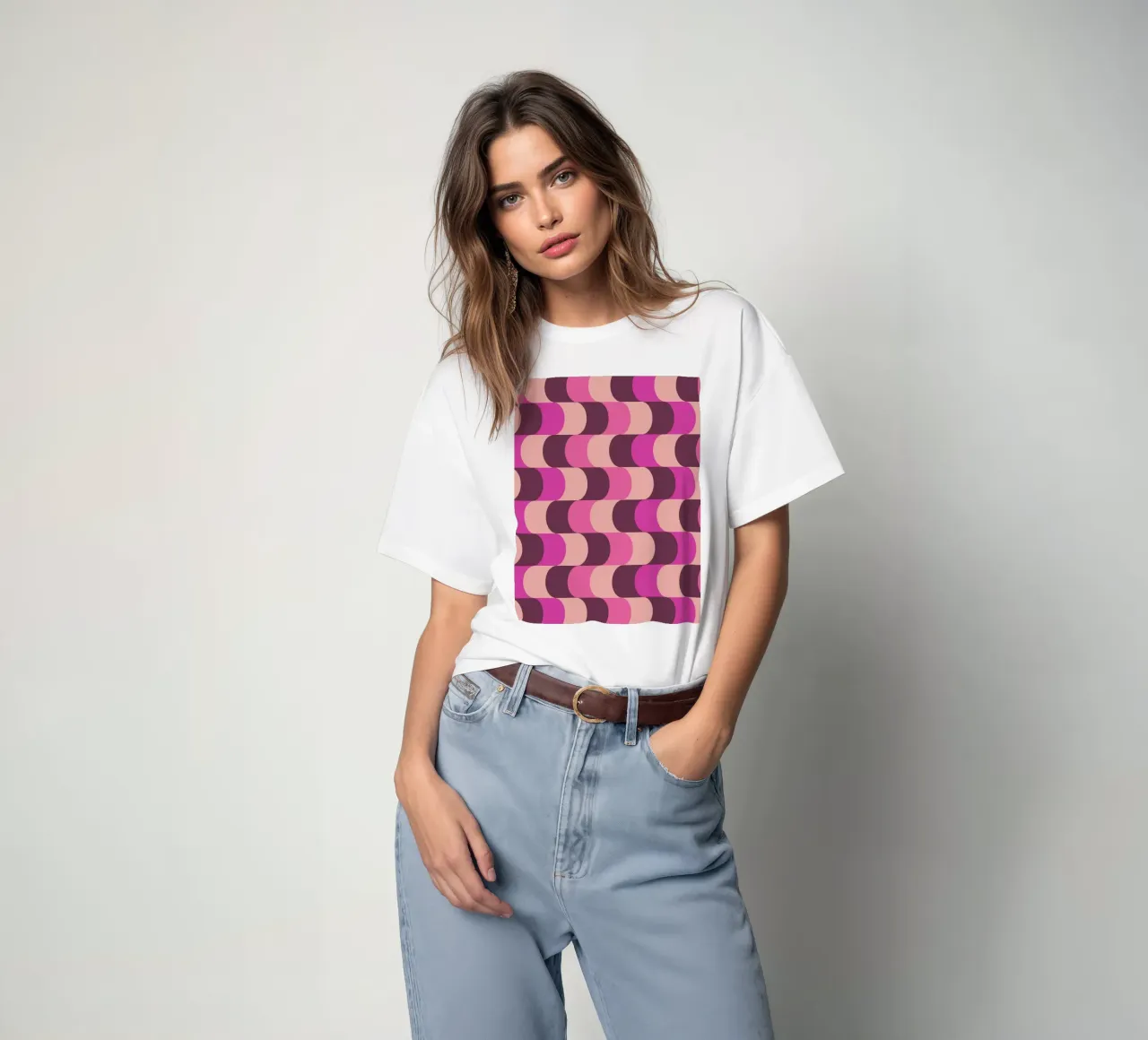 Retro Waves Pink Pattern t-shirt da Studio Vibe