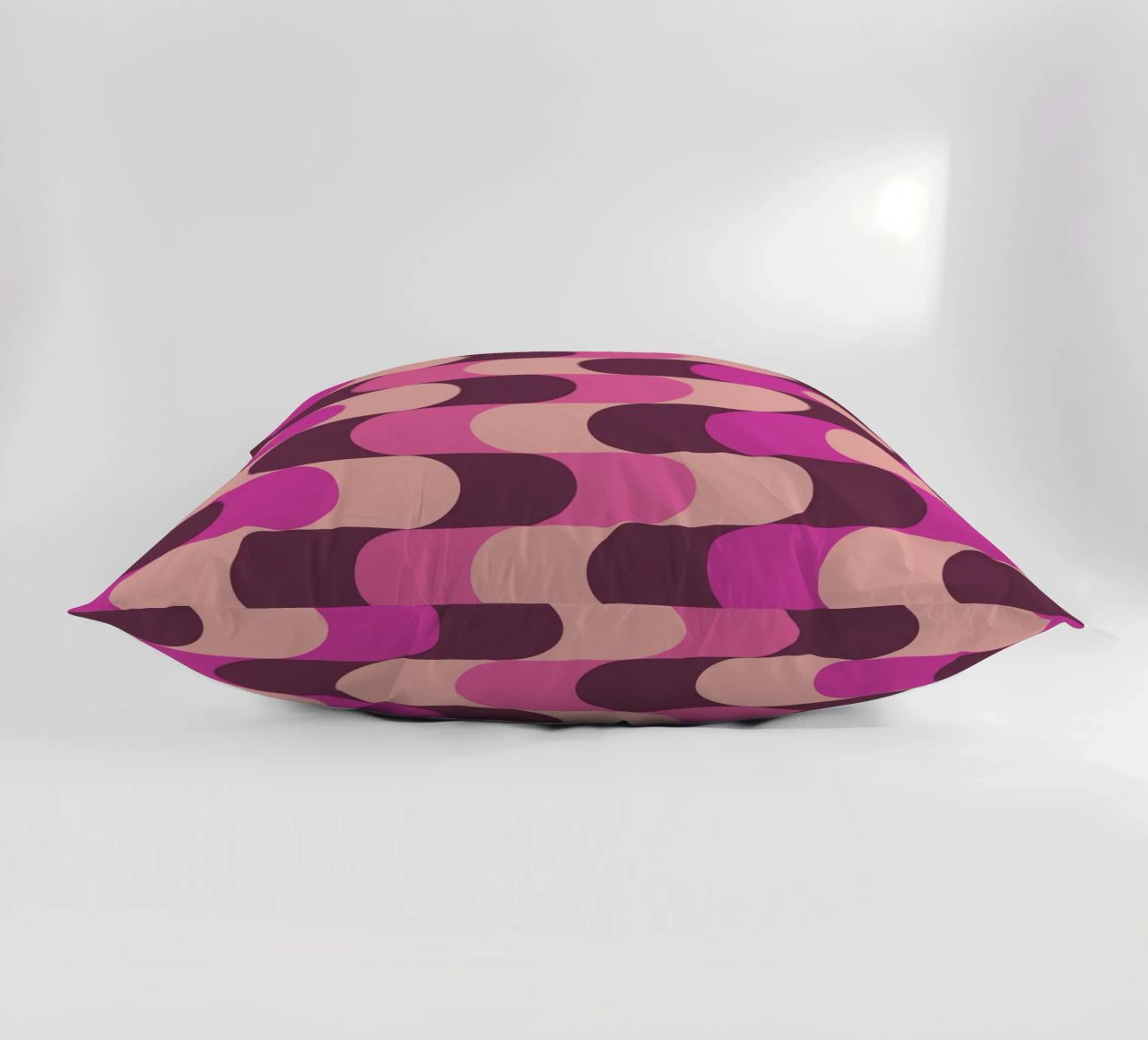 Retro Waves Pink Pattern cuscino da Studio Vibe