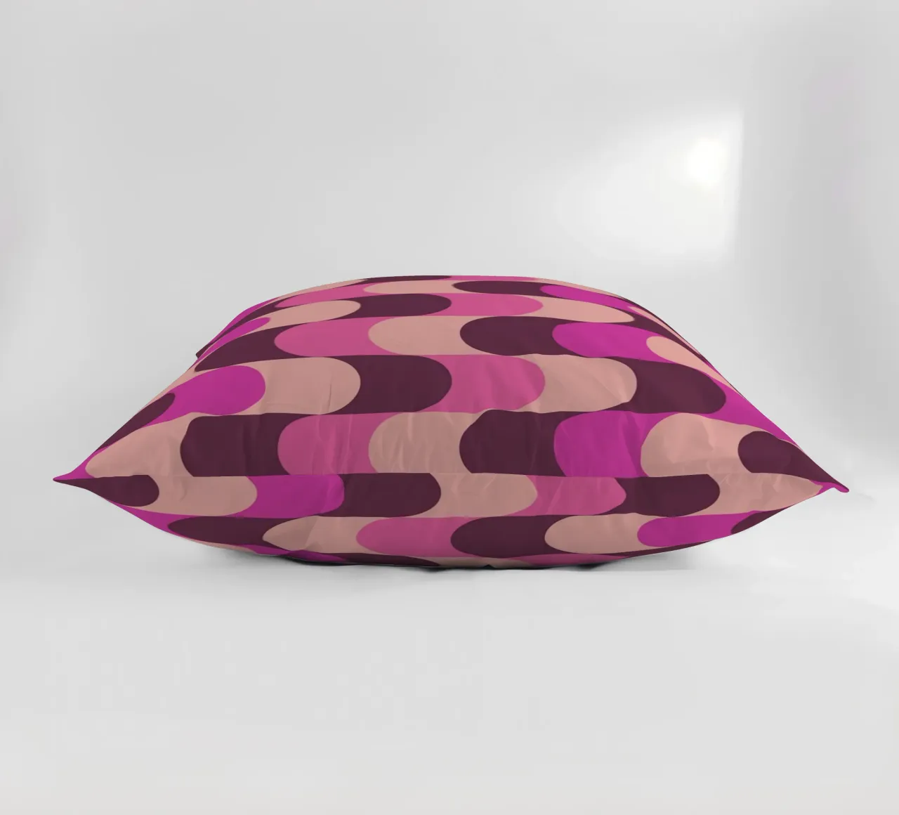 Retro Golven Roze Patroon kussen van Studio Vibe