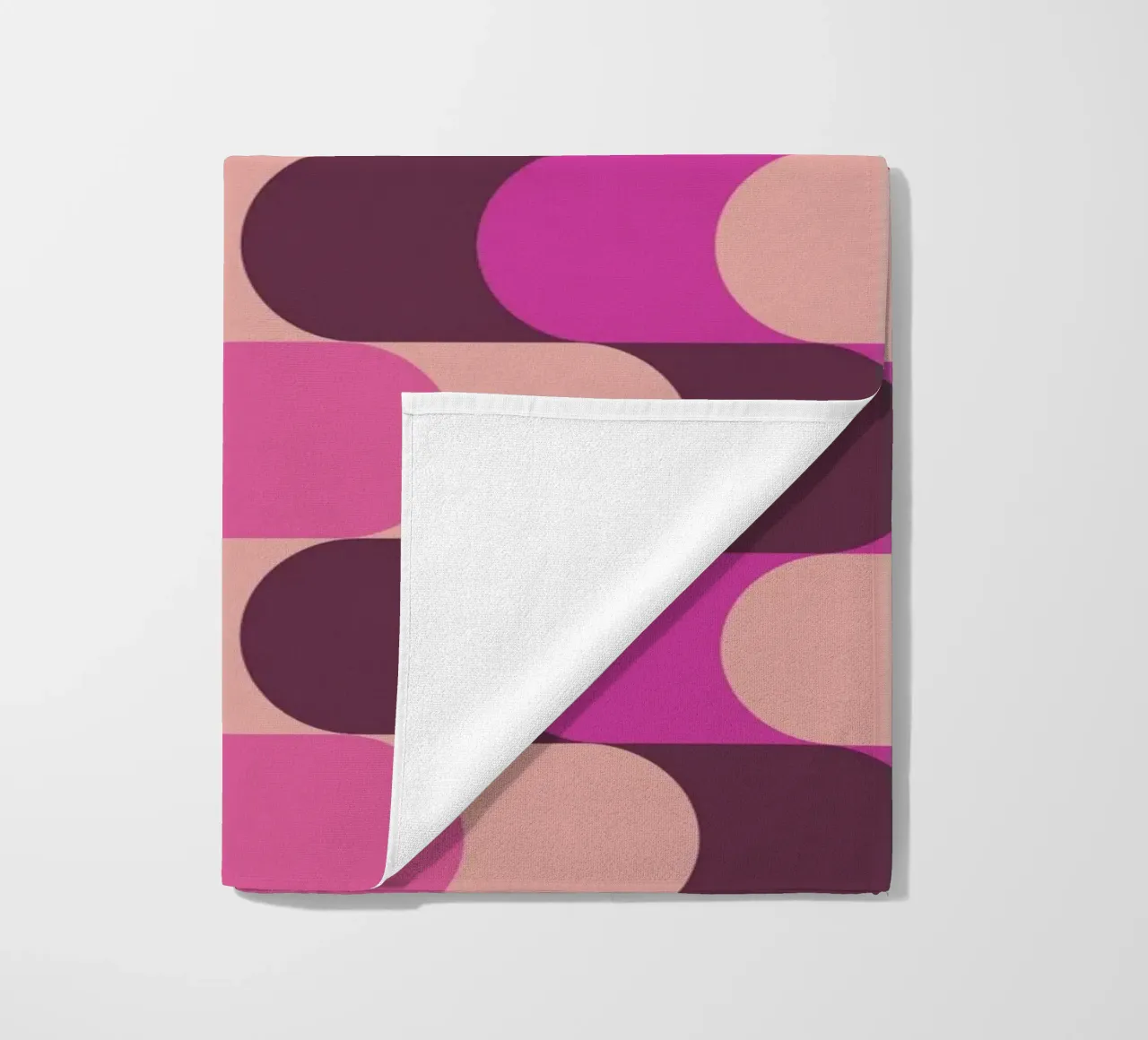 Retro Waves Pink Pattern telo mare da Studio Vibe