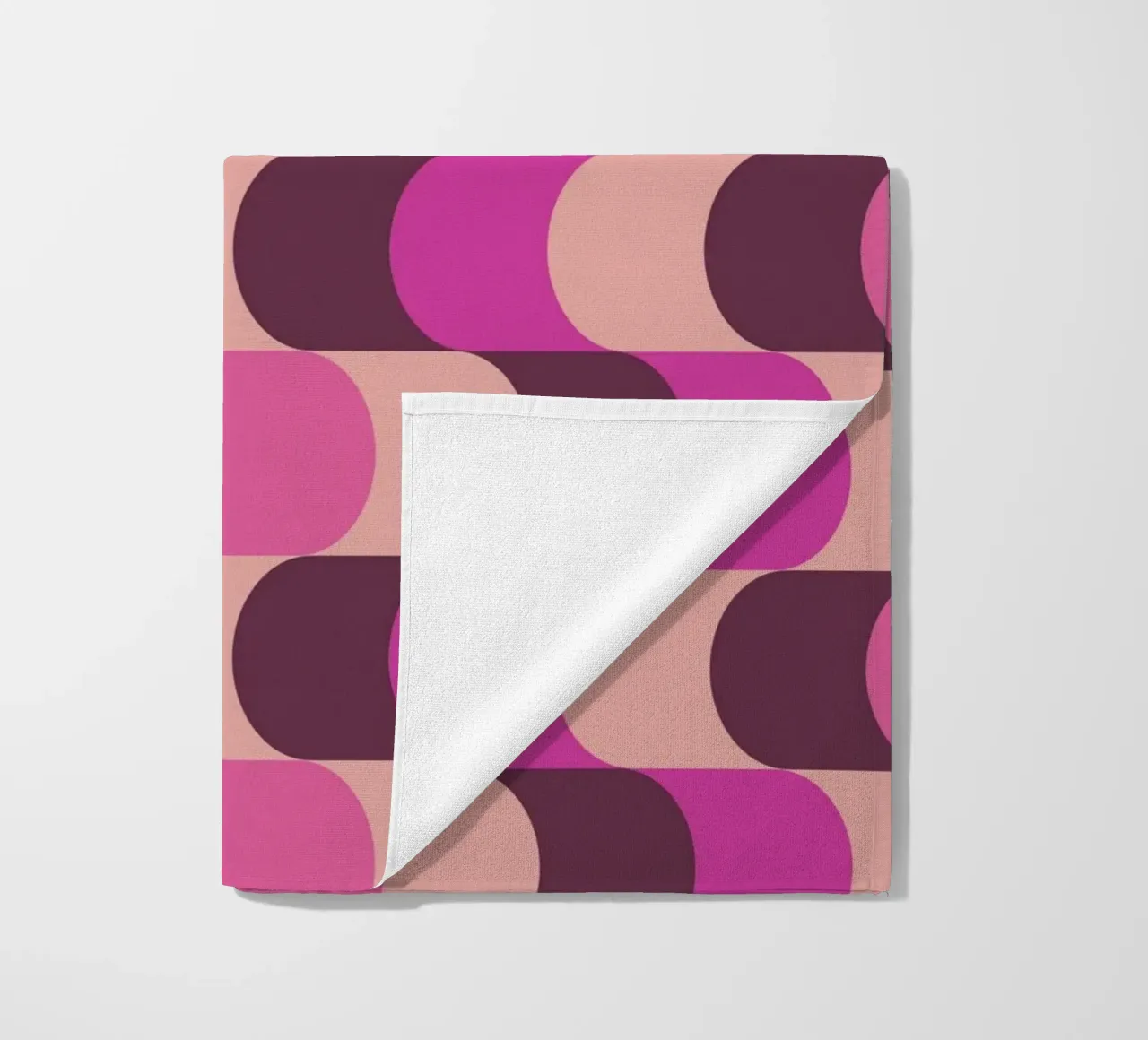 Retro Waves Pink Pattern telo mare da Studio Vibe