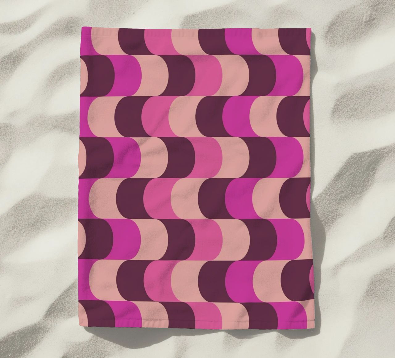 Retro Waves Pink Pattern telo mare da Studio Vibe