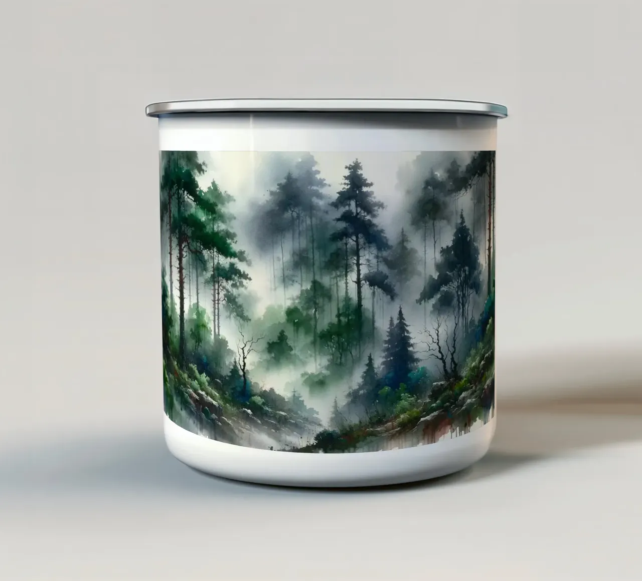 Foresta lussureggiante e nebbiosa con alberi fitti tazza in smalto da Chromatic Fusion Studio