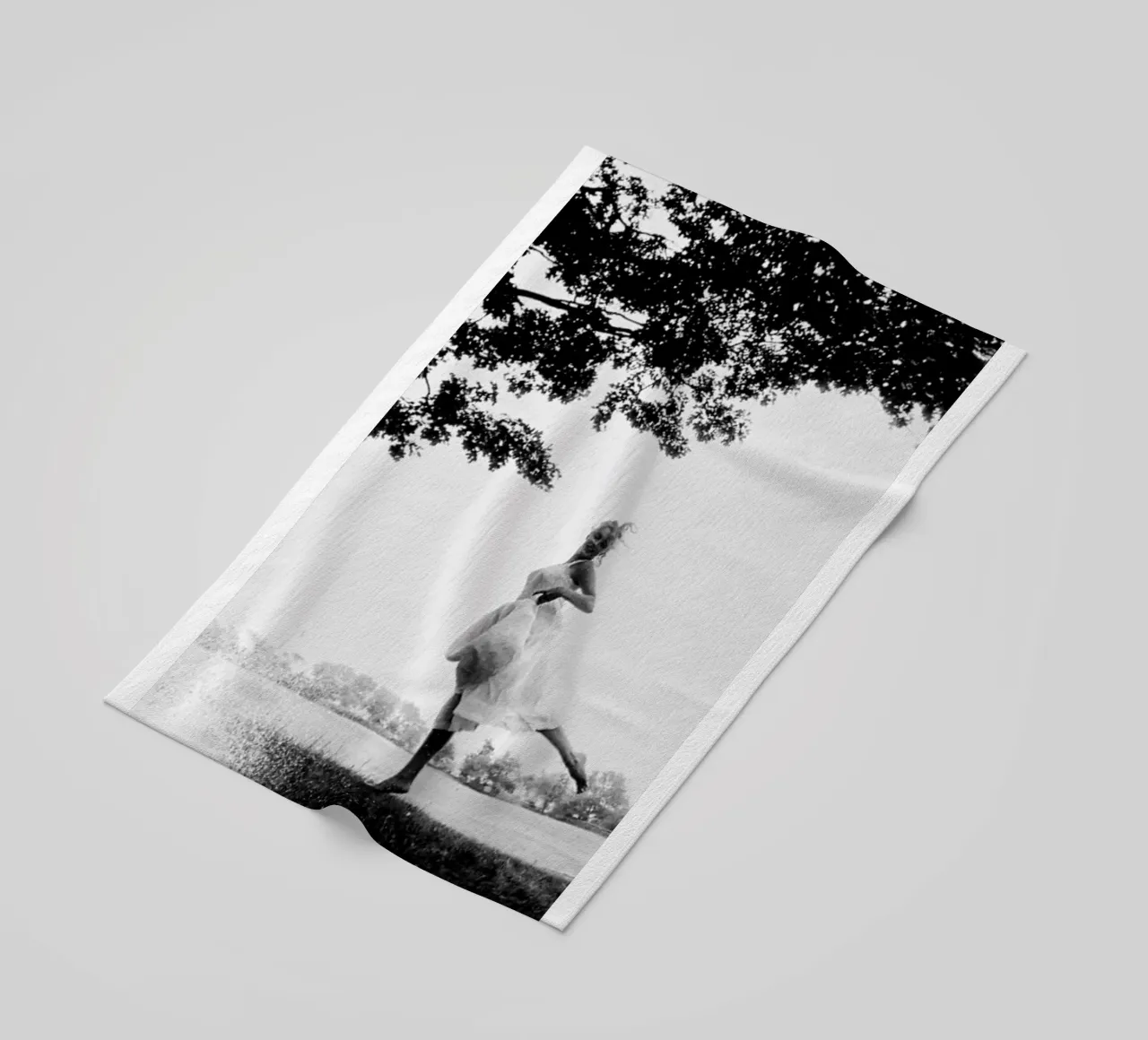 Taylor Gierzwaluwen Dansen strandhanddoek van Taylor collection