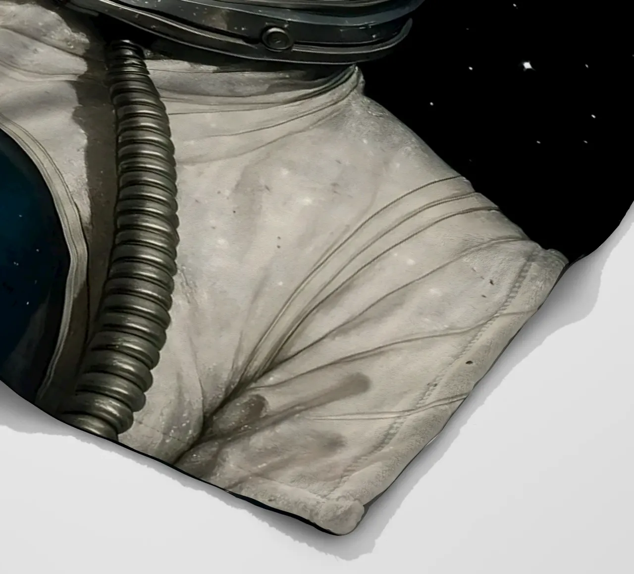 AUDREY HEPBURN BUBBLEGUM SPACE ASTRONAUT Fleecedecke von ARTOMATIC