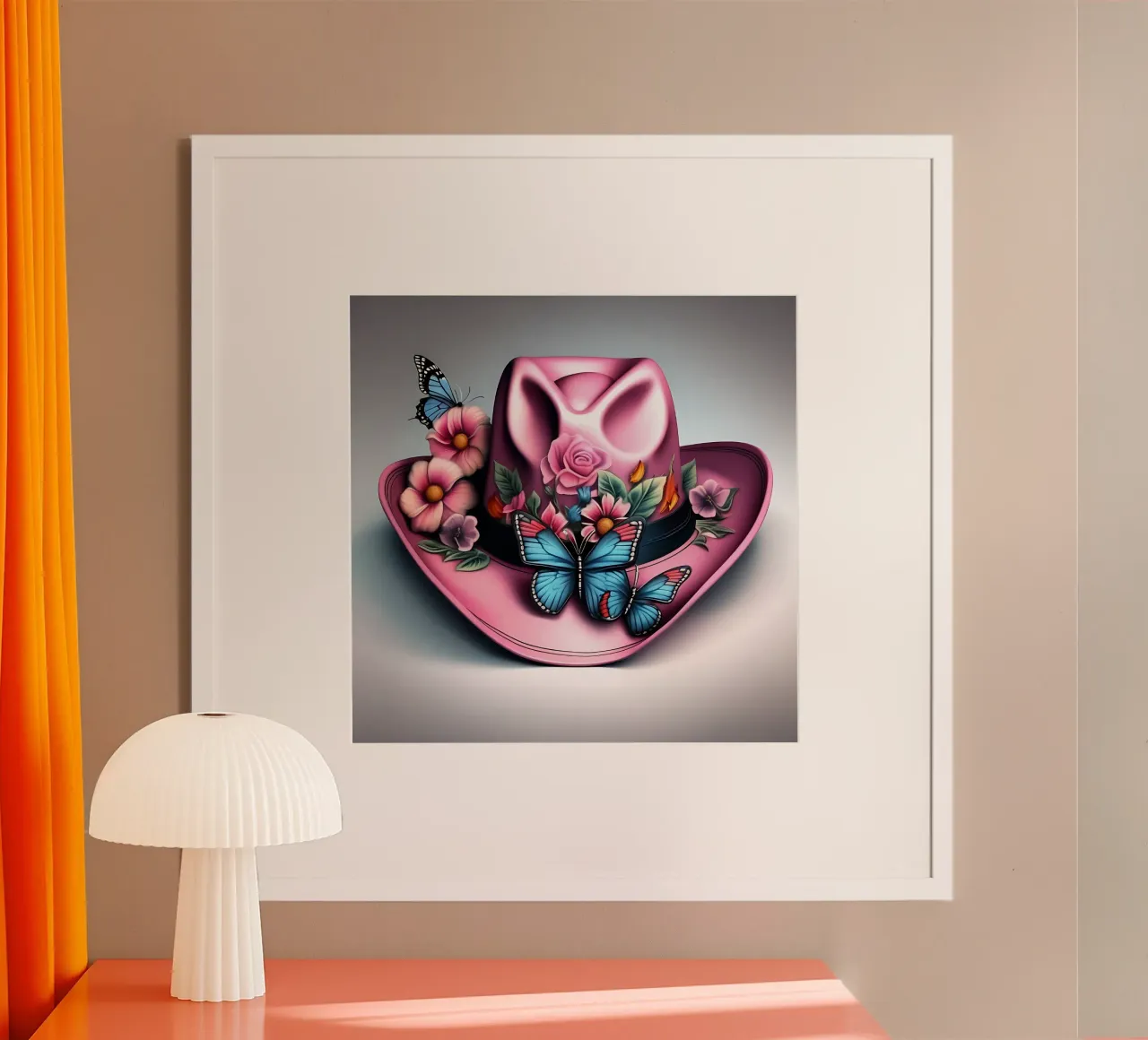 Cappello da cowboy rosa con fiori e farfalle poster con telaio in legno da Farb- und Blütenzauber by LK