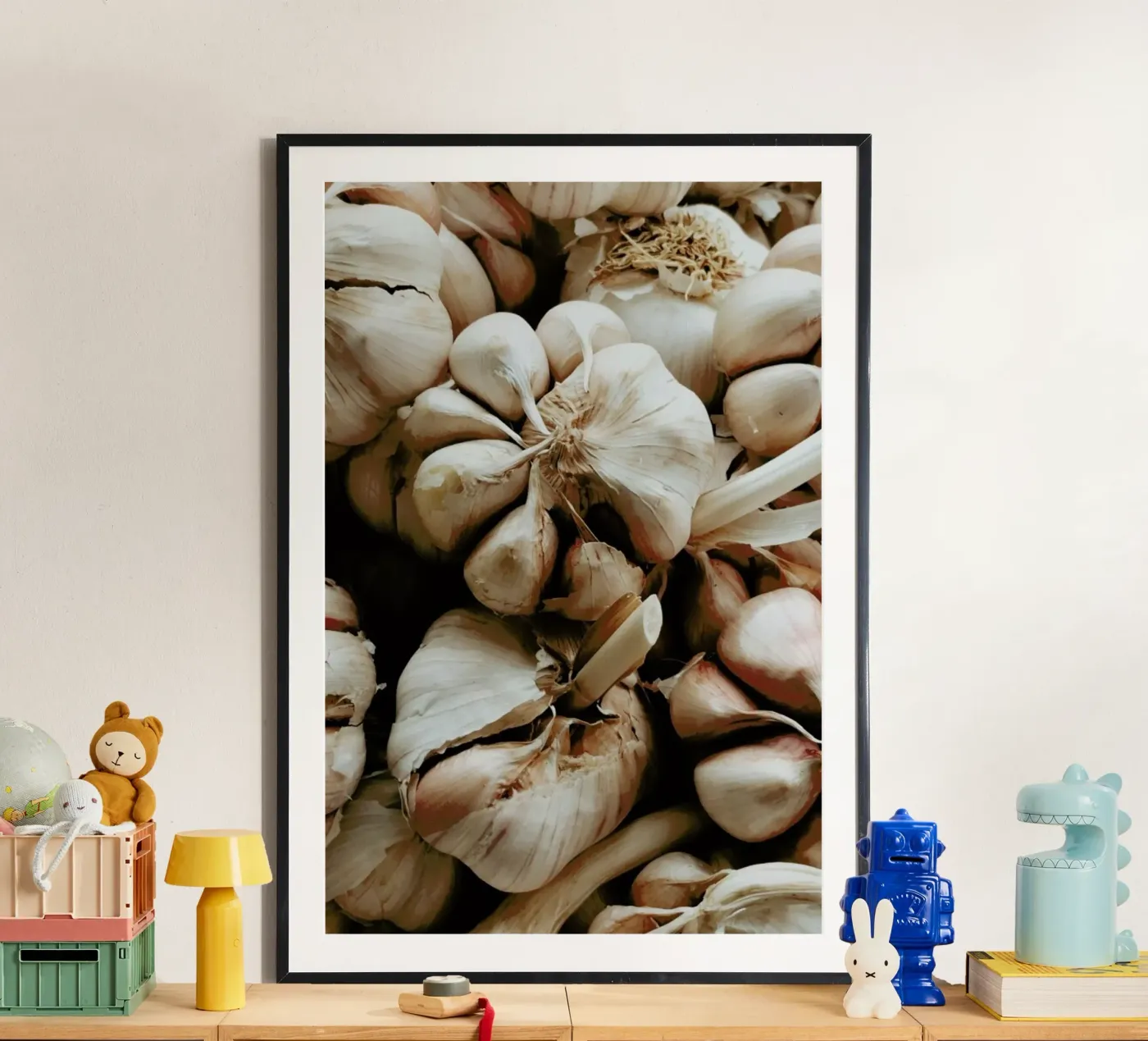 Kitchen Essentials – Garlic Poster von Sebastian Hilgetag
