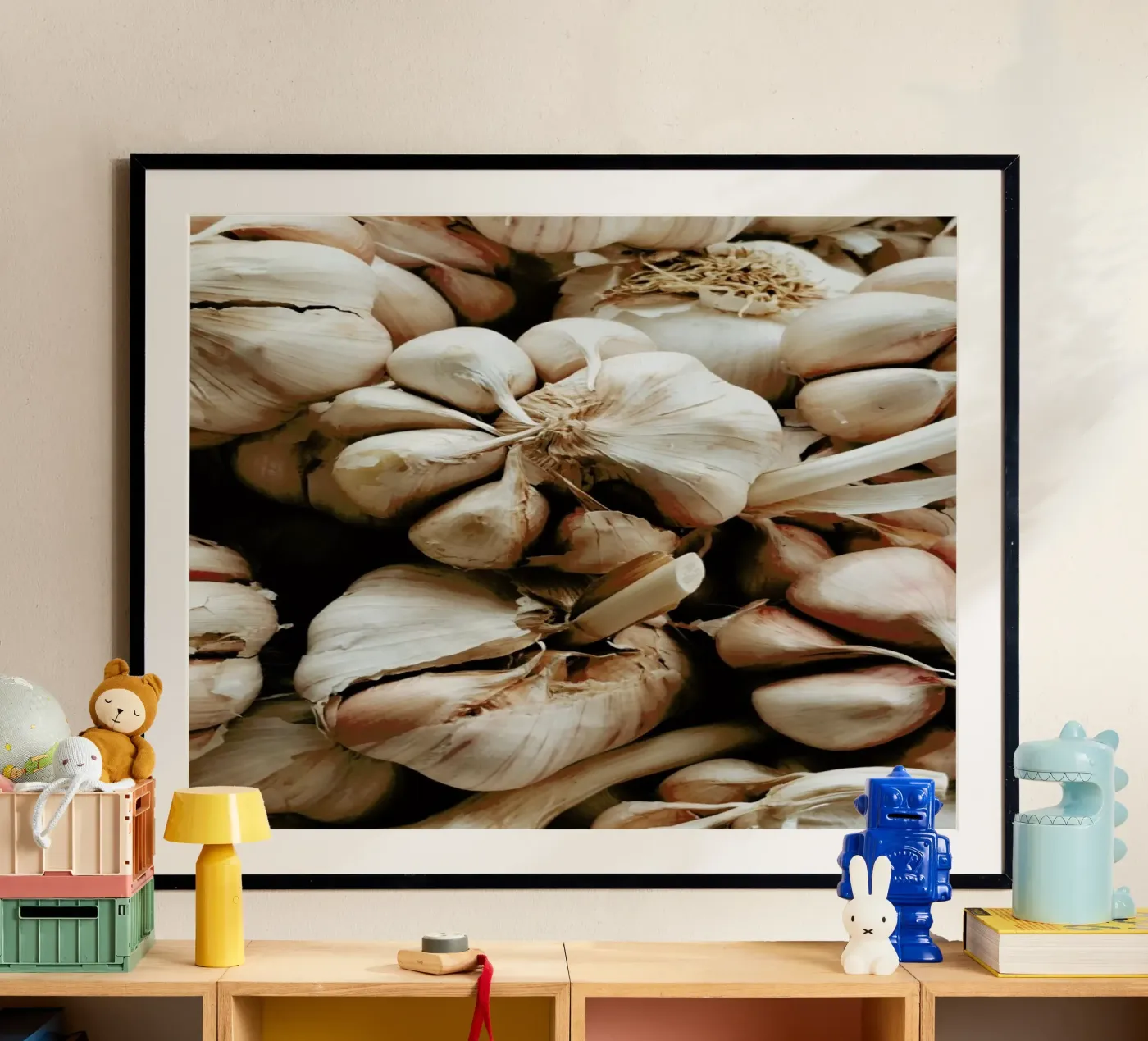 Kitchen Essentials – Garlic Poster von Sebastian Hilgetag