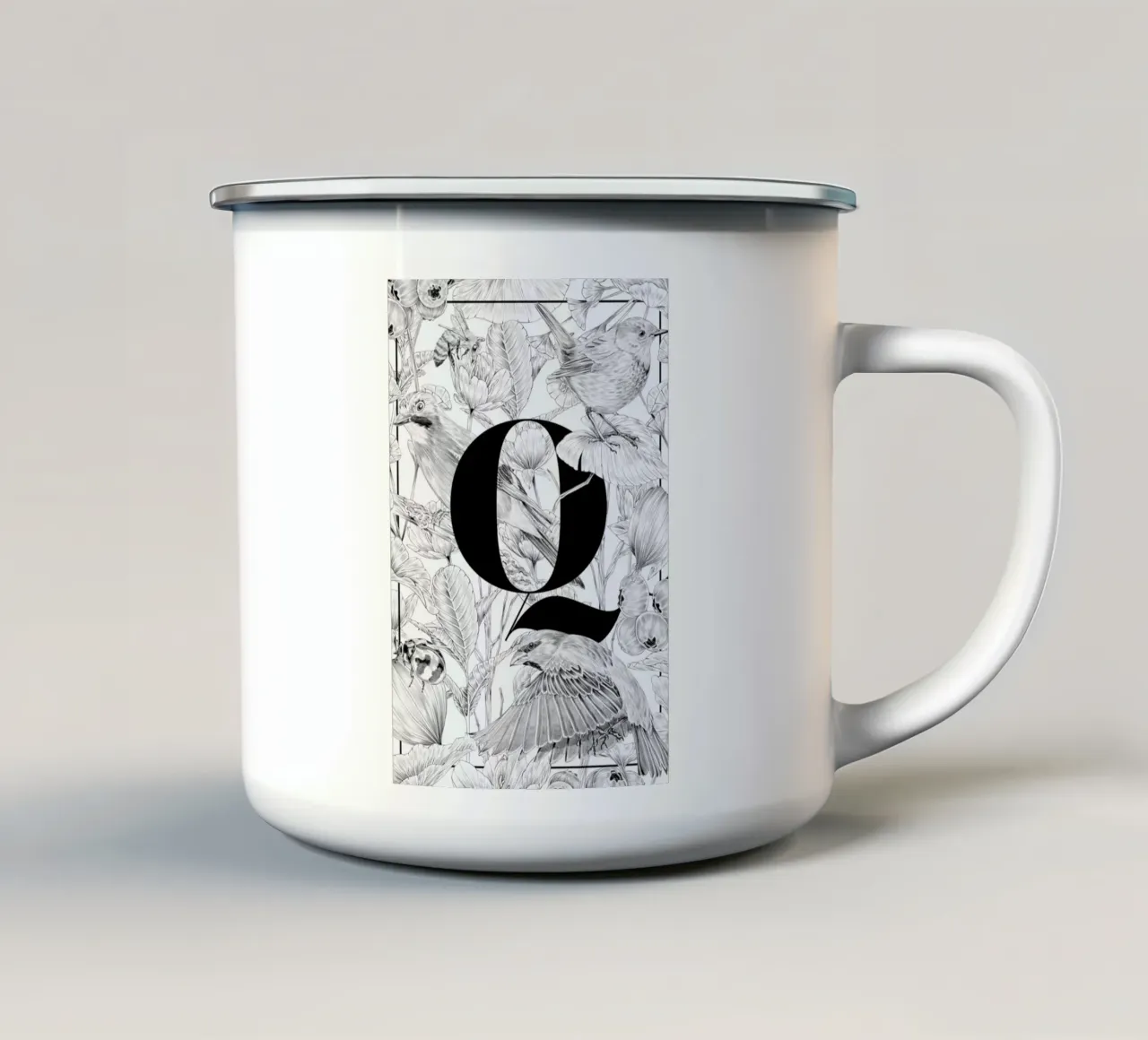 Floral Alphabet Q tazza in smalto da Faunesque