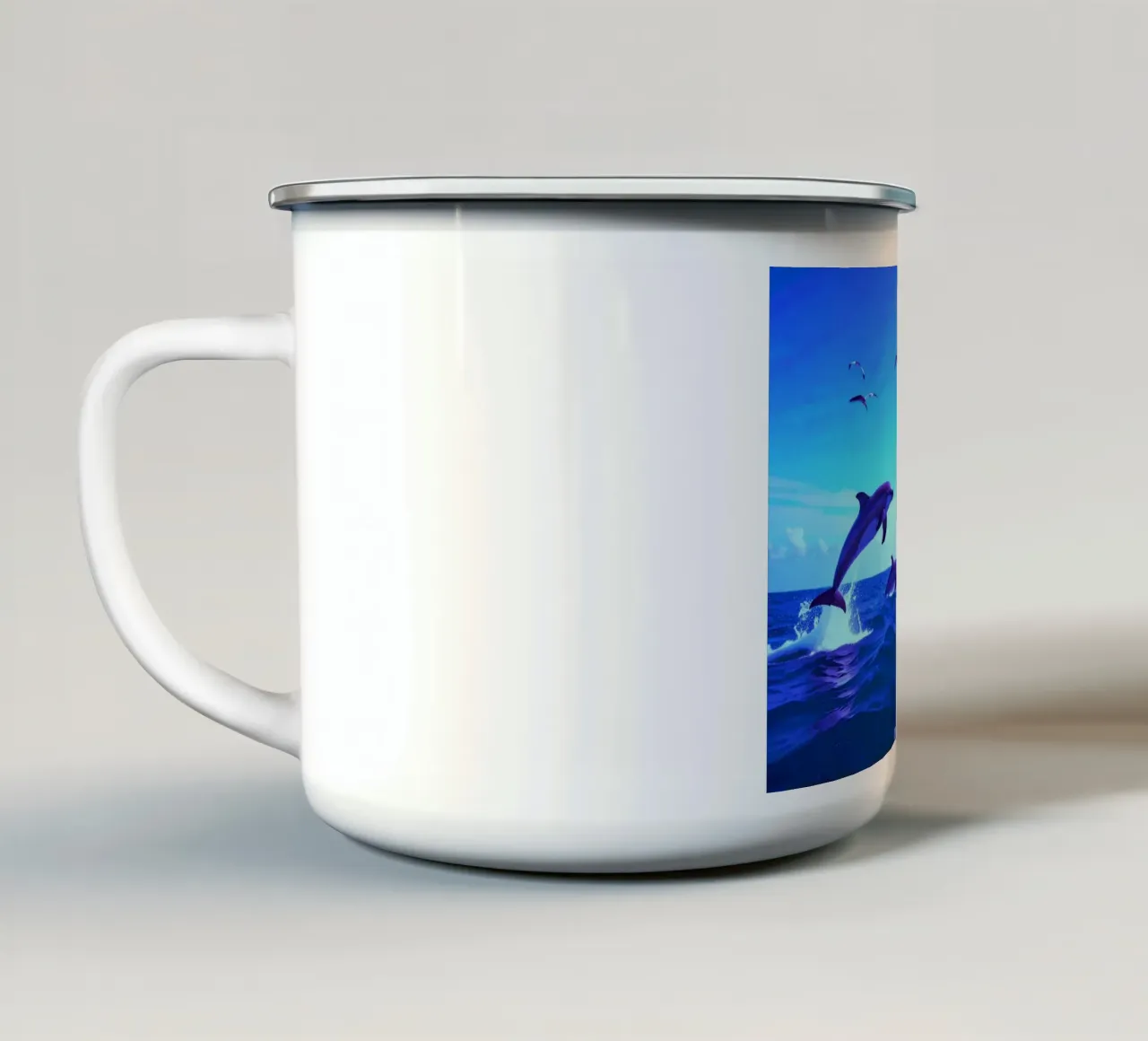 ROBOT SUR UN VOILIER. Eau bleue. emaille mok van Thierry vobmann photography