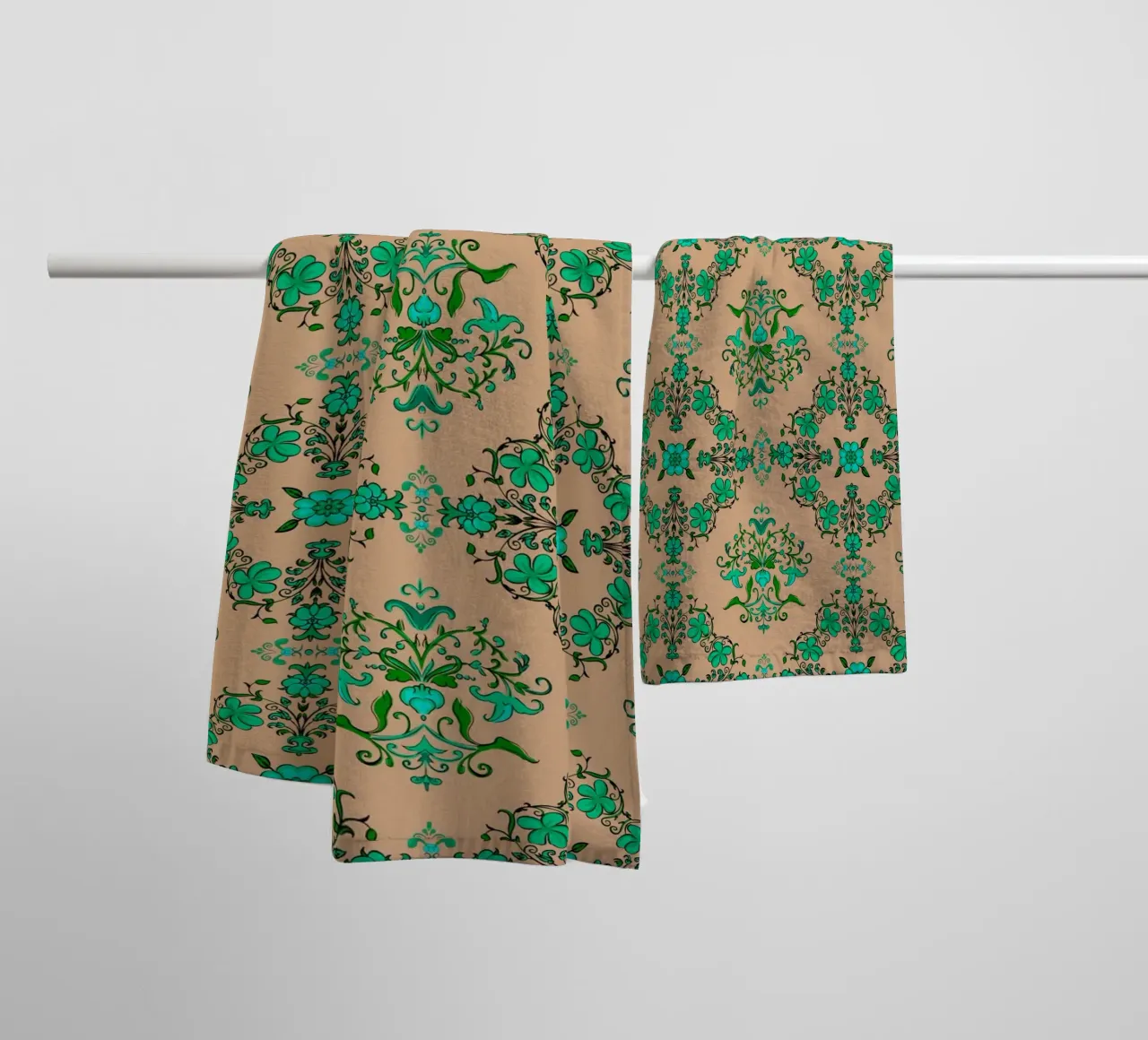 Verde floreale vintage asciugamano da bagno da SilverPegasus