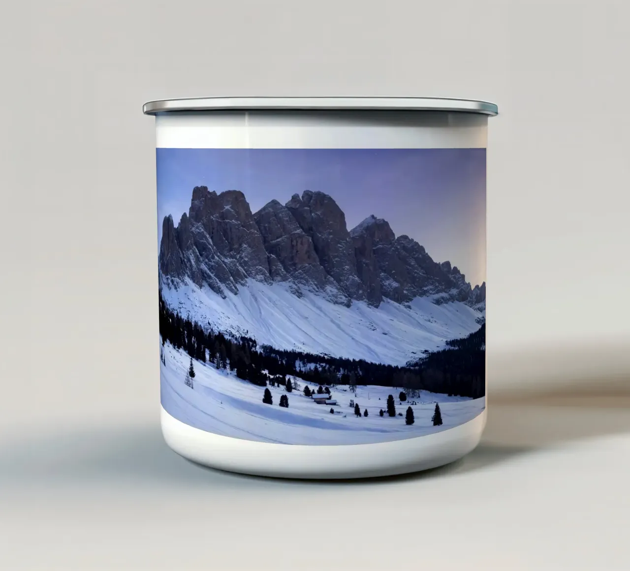 montagne neve tazza in smalto da Earthly Visions