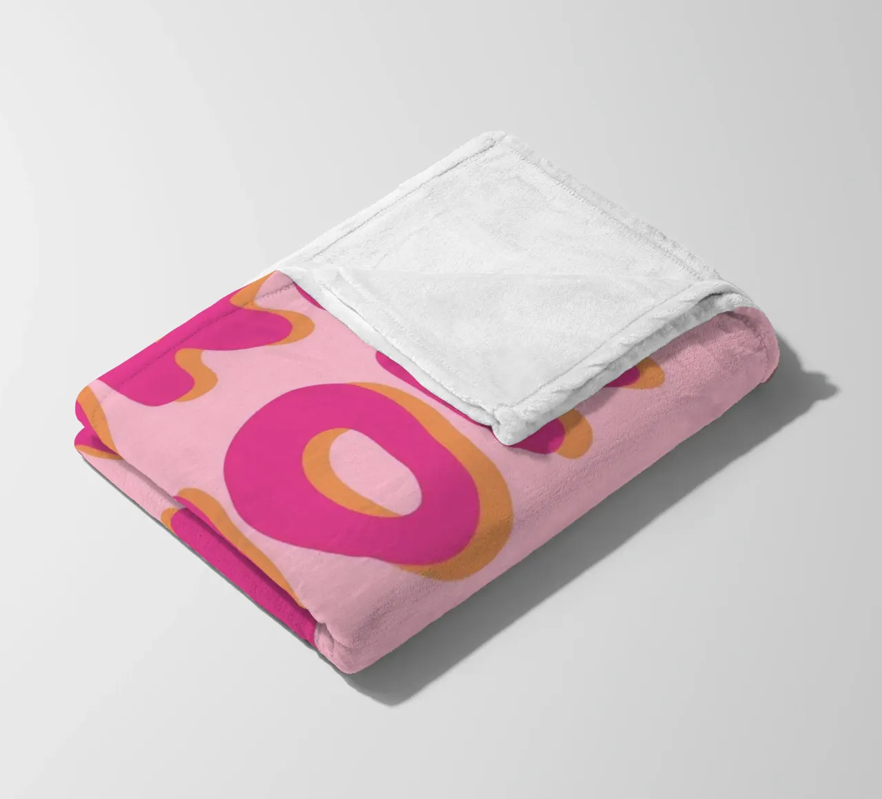 "Mehr Amor Por Favor" Typografie Kunst Fleecedecke von pdigitalprints