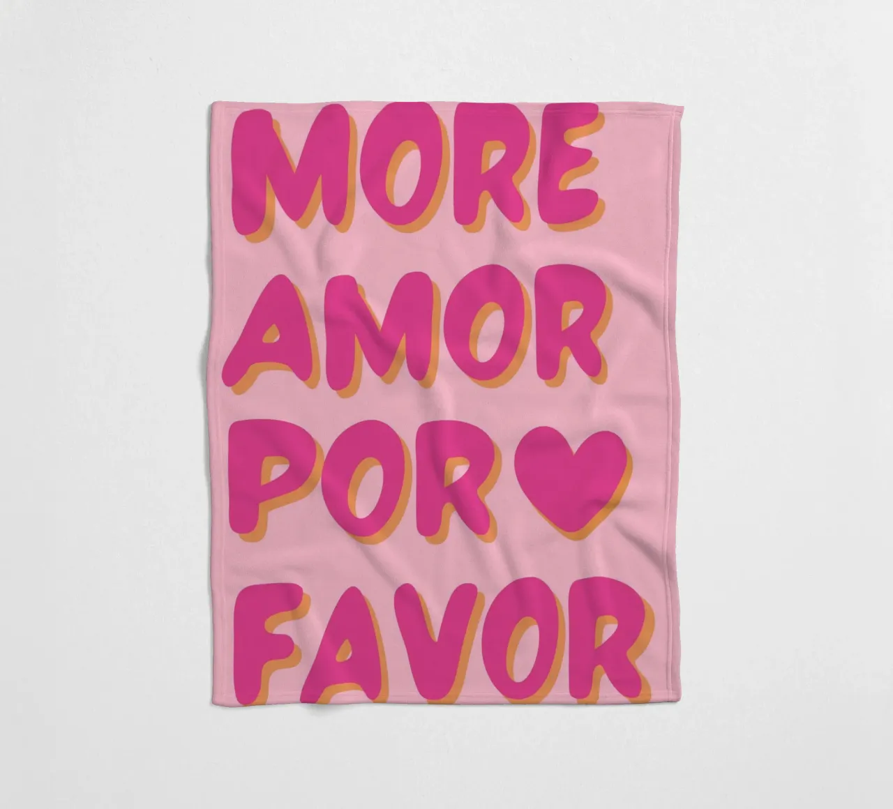 "Mehr Amor Por Favor" Typografie Kunst Fleecedecke von pdigitalprints