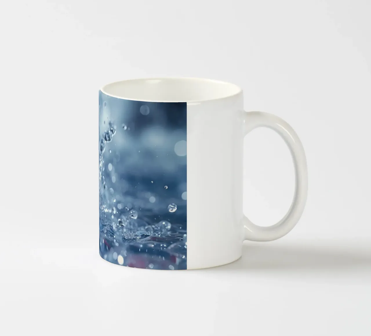 Spruzzata di birra tazza in ceramica da M-Ulrich-Digital Art
