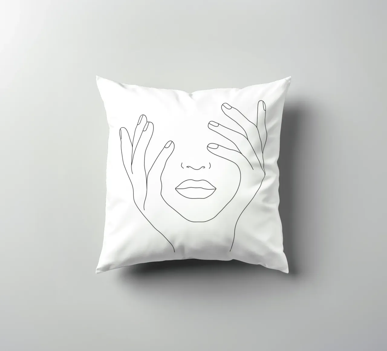 Minimal Line Art Woman with Hands on Face cuscino da Nadjaa