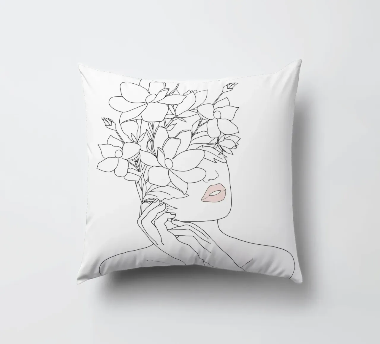 Minimal Line Art Woman with Magnolia cuscino da Nadjaa
