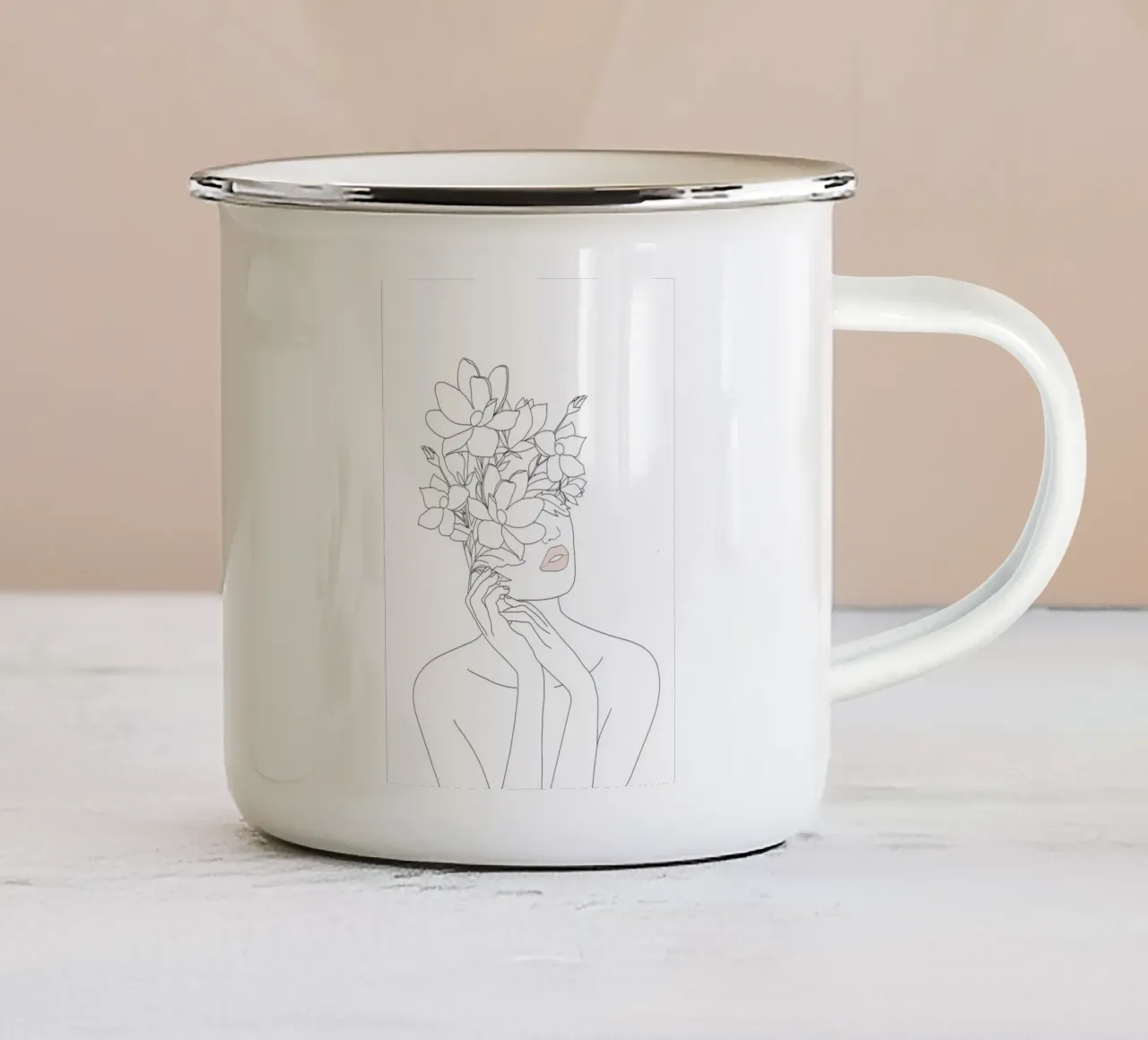 Minimal Line Art Woman with Magnolia tazza in smalto da Nadjaa