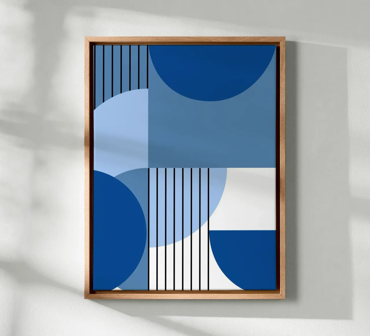 Composizione geometrica in blu tela con Cornice a cassetta da Studio Vibe