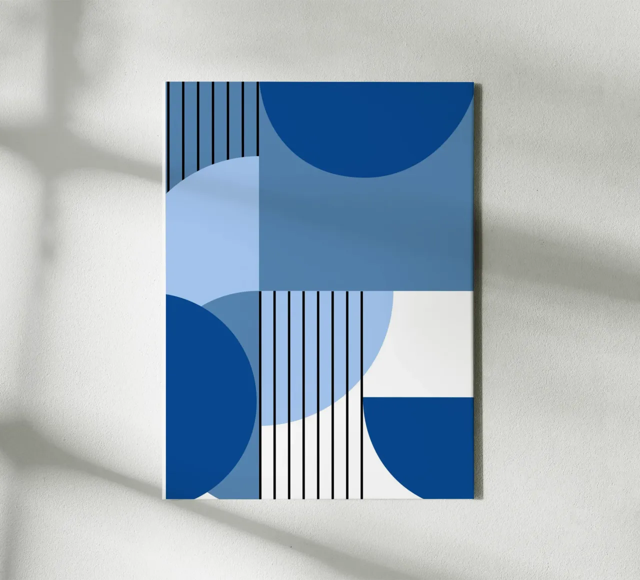 Composizione geometrica in blu tela con Cornice a cassetta da Studio Vibe