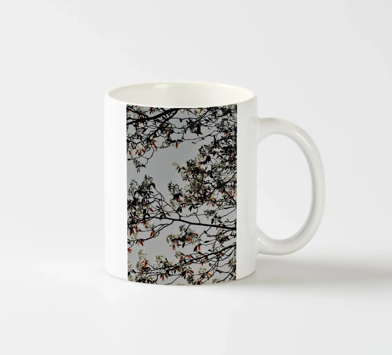 Grafic Spring And Flower Mood keramische mok van Studio Nahili