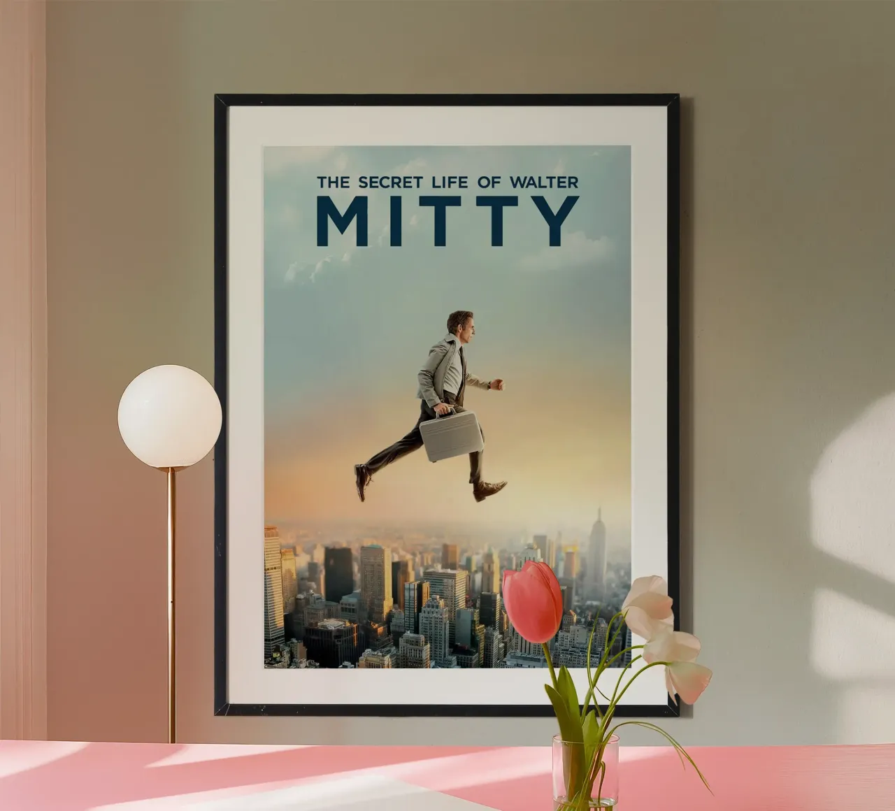 The Secret Life of Walter Mitty poster con telaio in plastica da Attaboy Dsgn