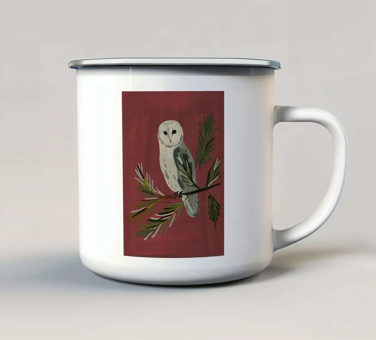Búho en una rama de pino taza de esmalte de ThingDesign