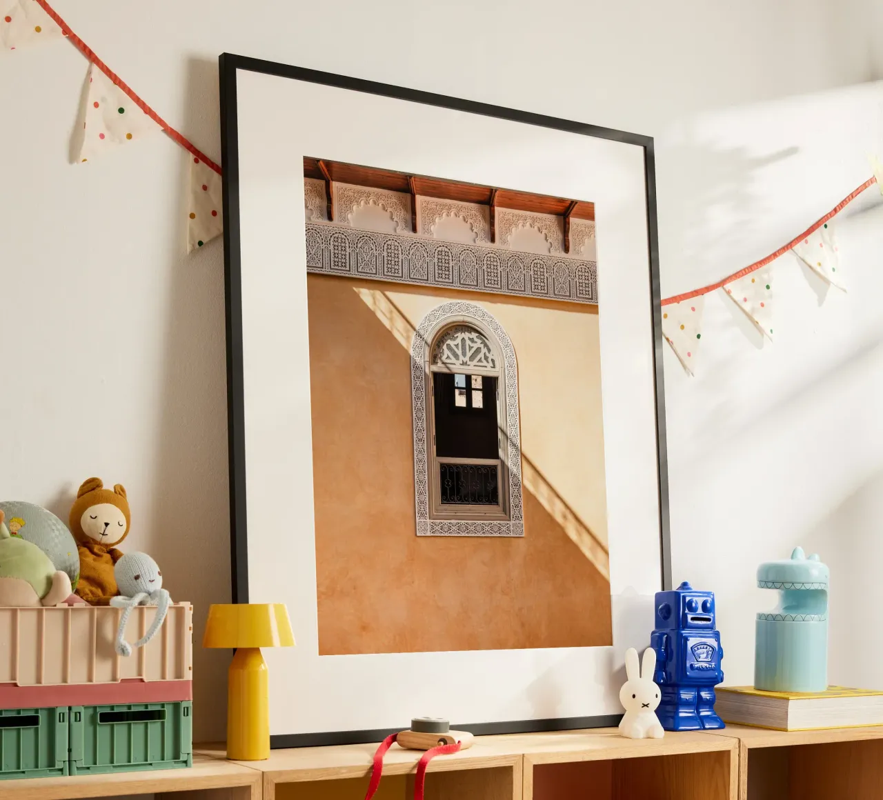 Peach colored wall in Morocco poster da photolovers