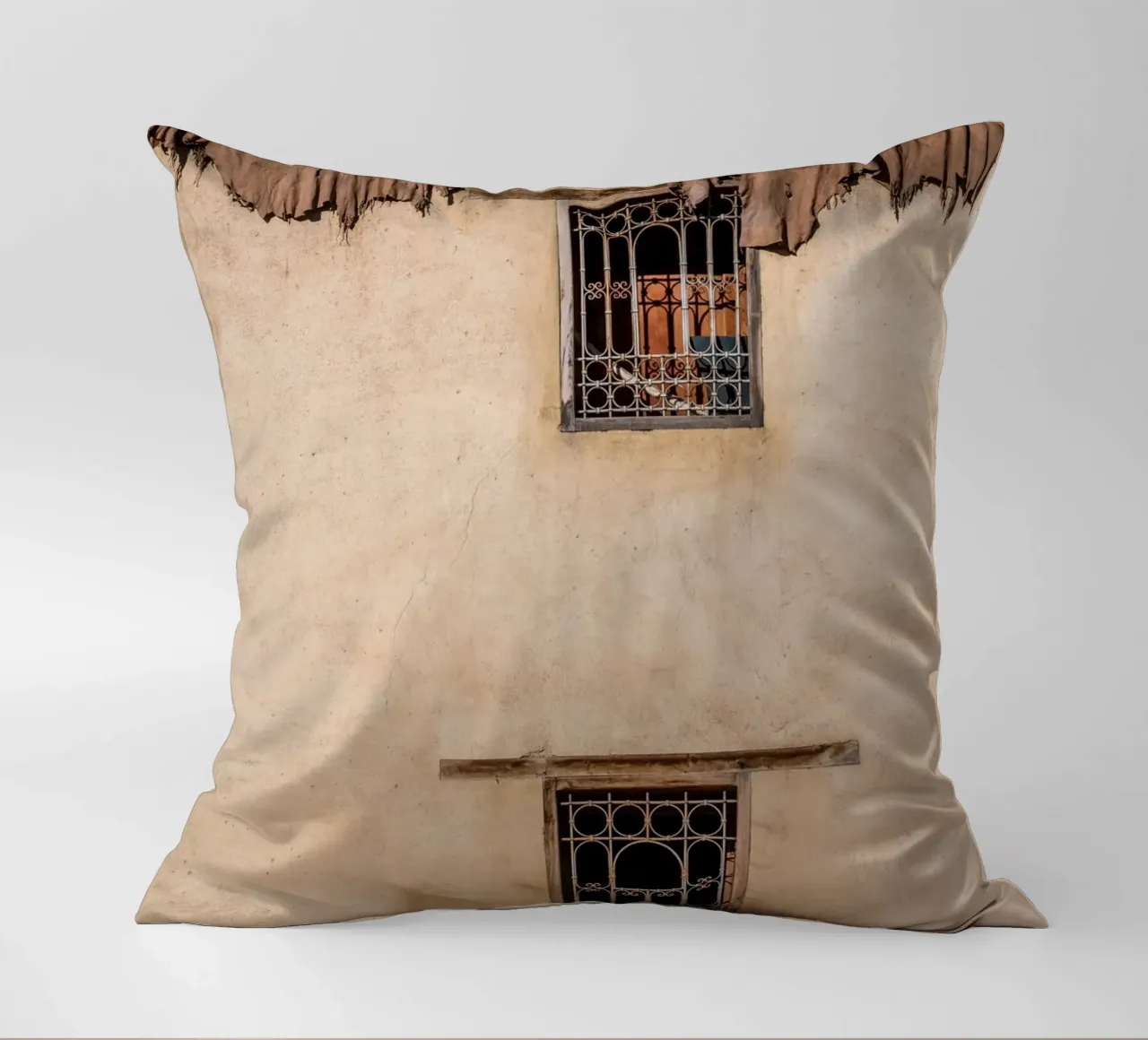 Leather on the wall in fez cuscino da photolovers