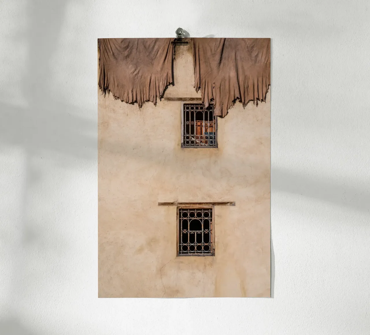 Leather on the wall in fez poster con telaio in alluminio da photolovers