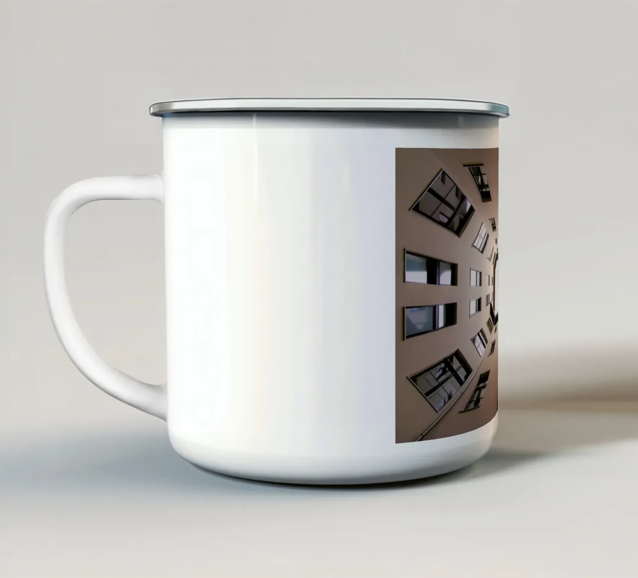 Hinterhof 60 tazza in smalto da Marc Gruninger