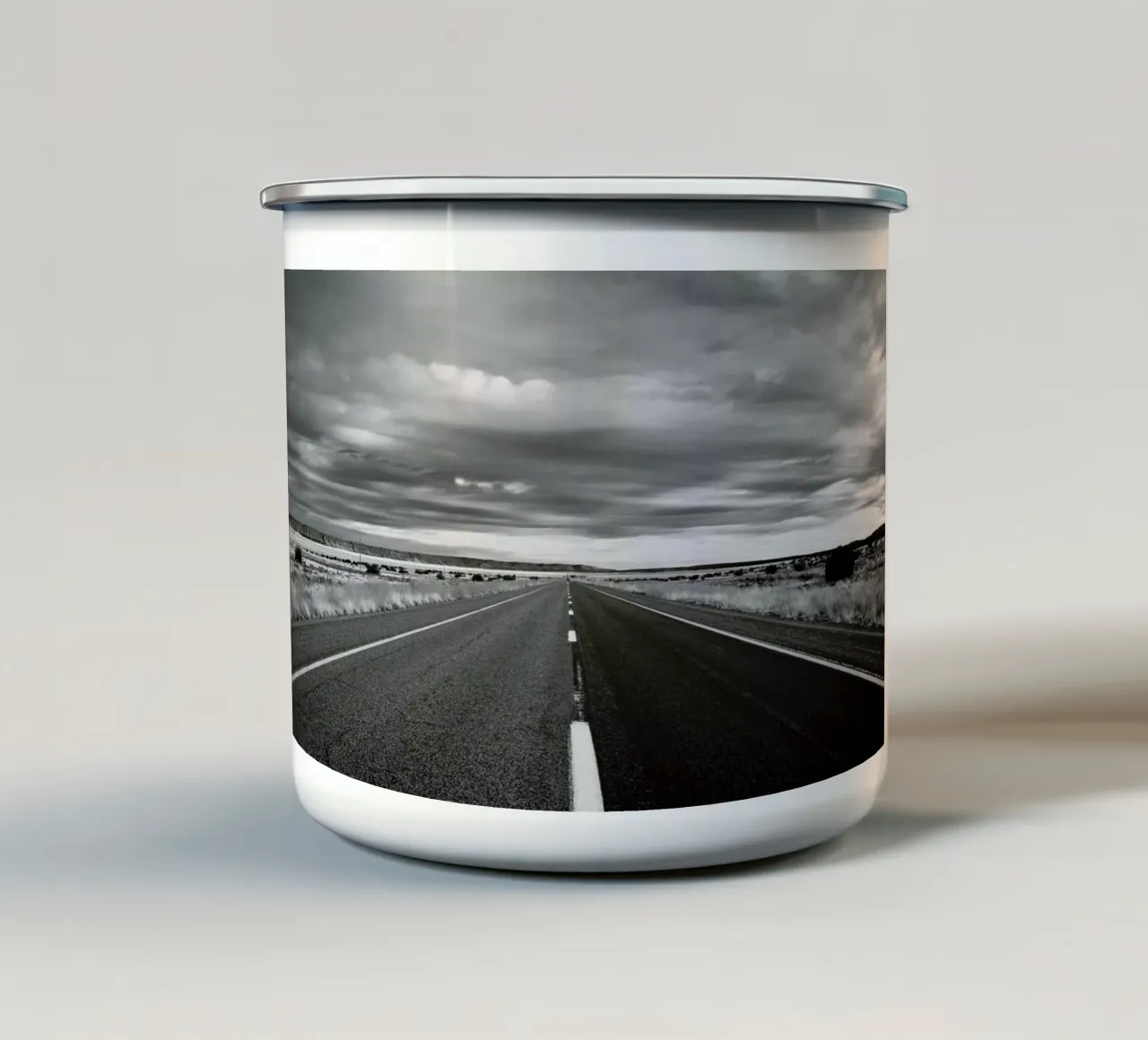 Open Roads tazza in smalto da Marc Gruninger