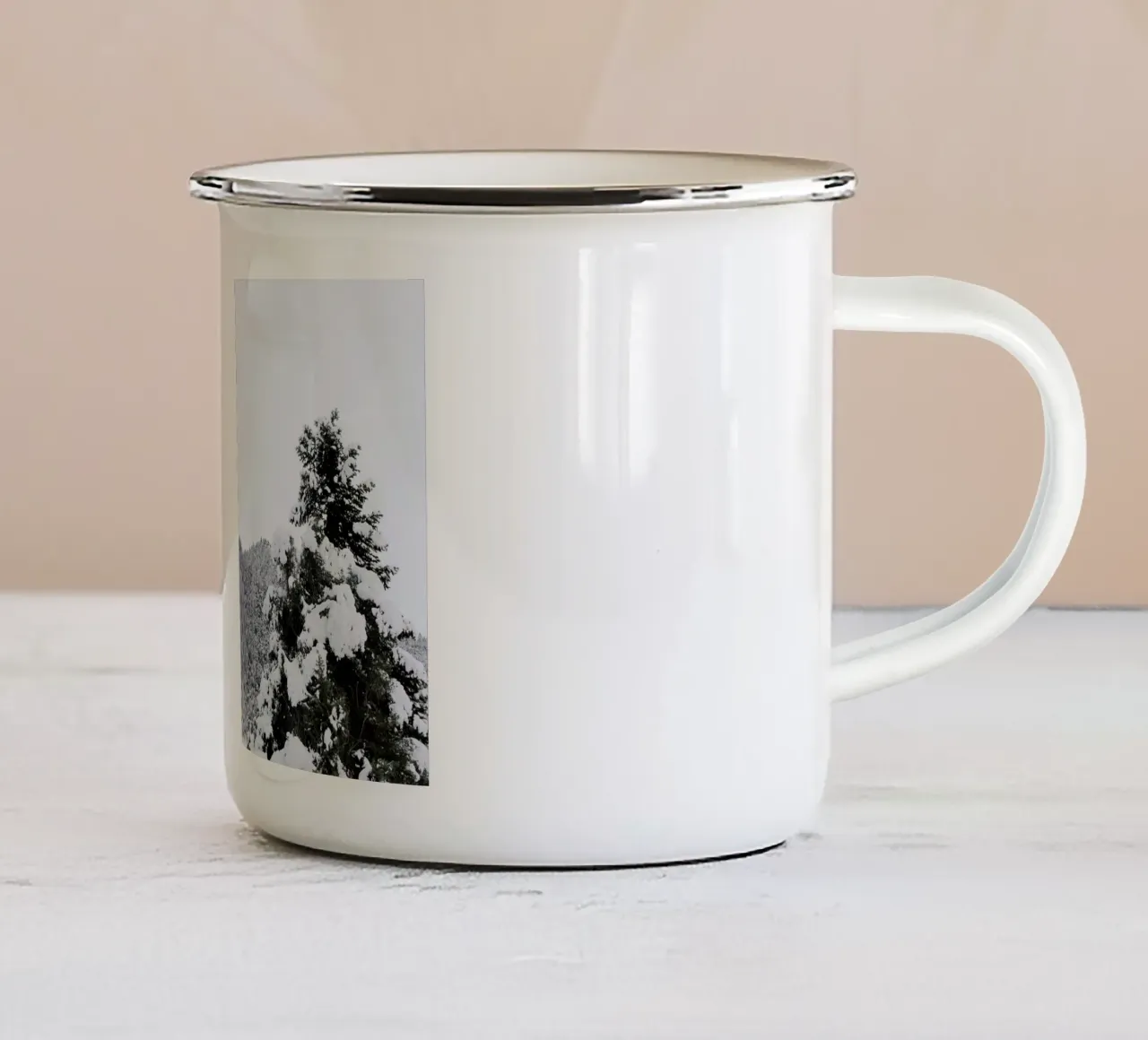 White Christmas tazza in smalto da George Griefy