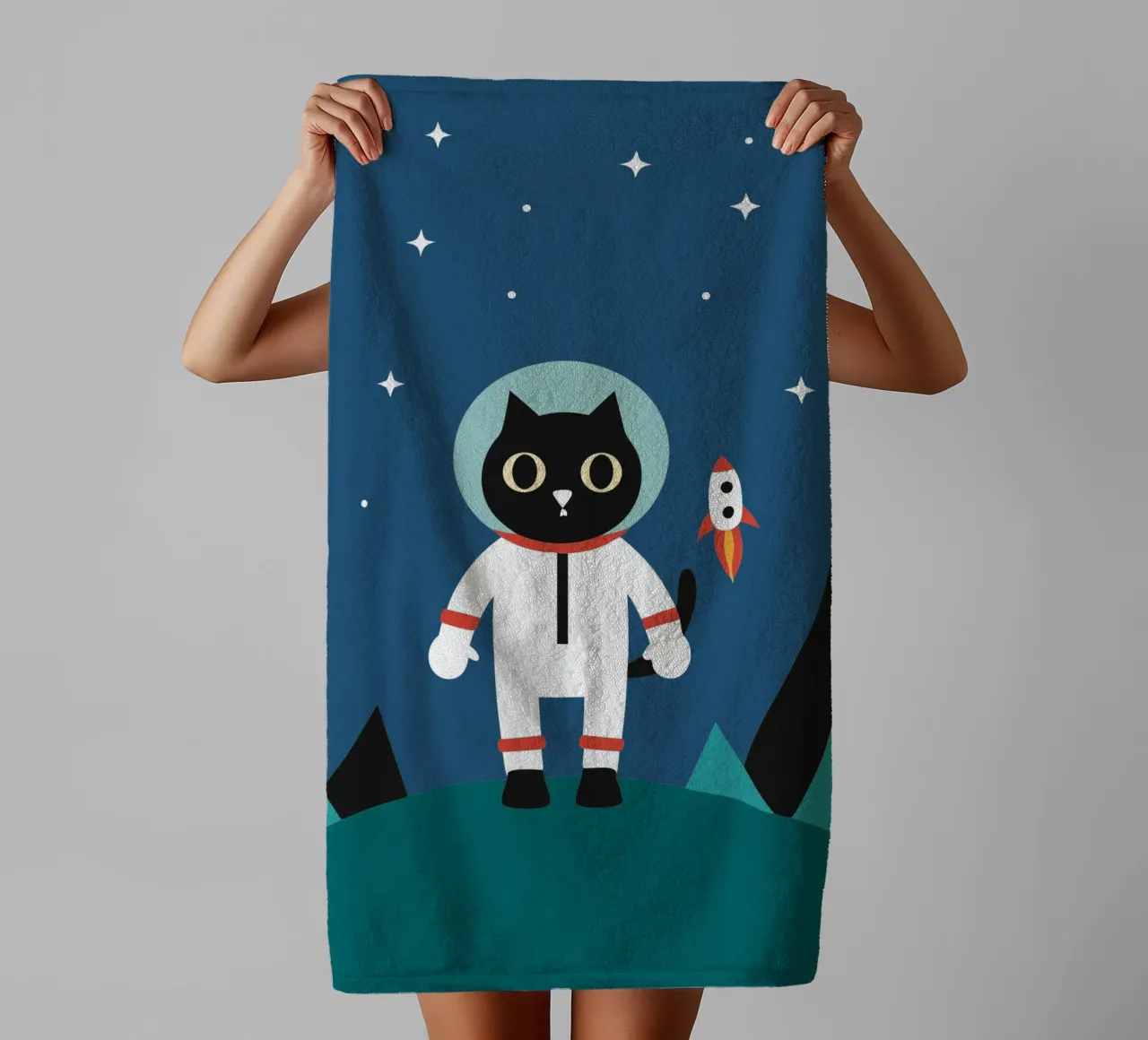 Gatto astronauta asciugamano da bagno da LOOK DIFFERENT