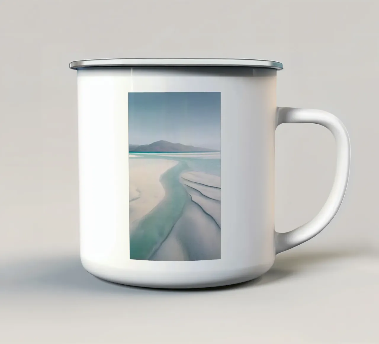 Paesaggio costiero con acque turchesi tazza in smalto da Indigo Tides Art