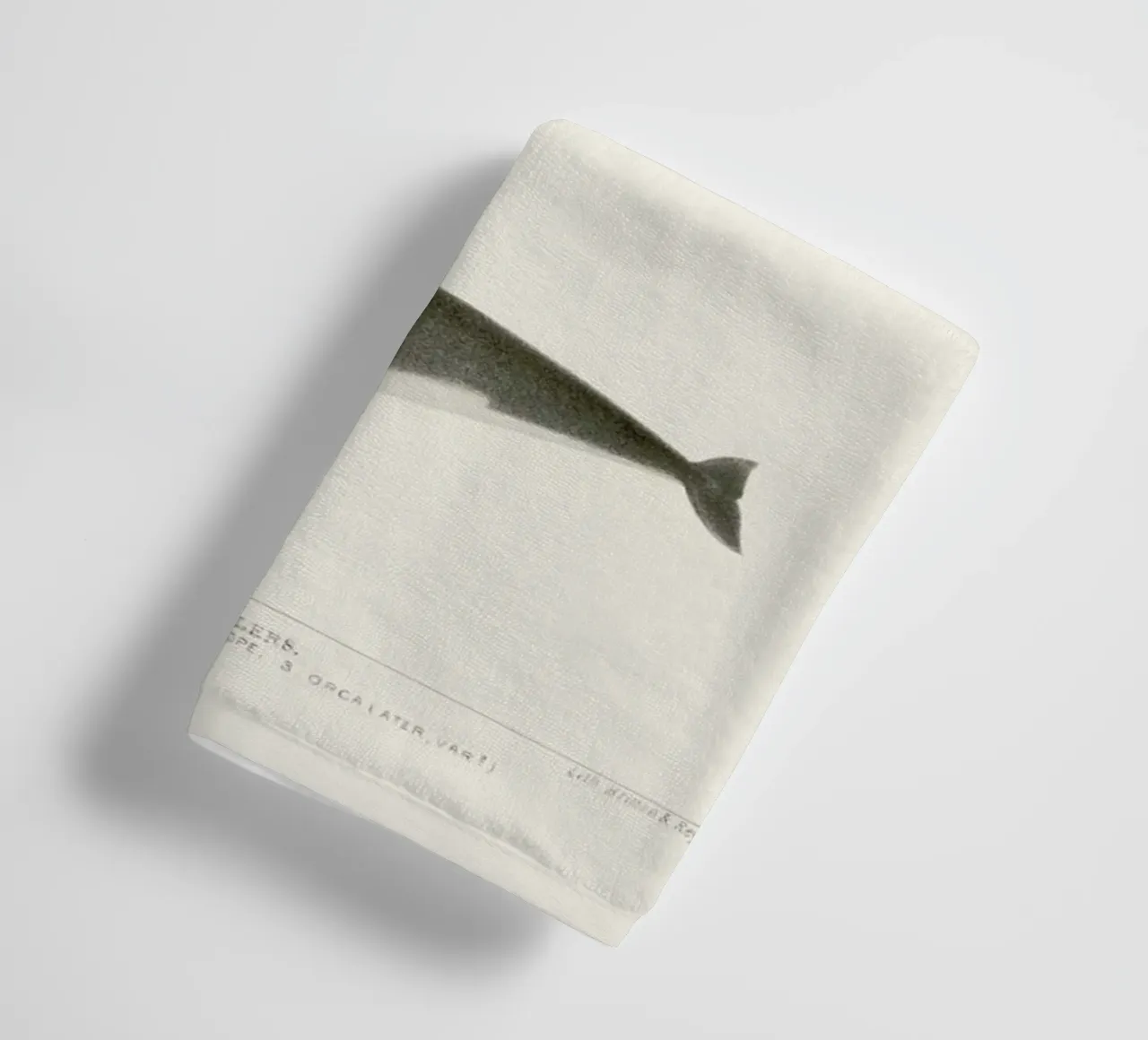 Scammon - Orca or Killer Whale asciugamano da bagno da Vintage by JUNIQE