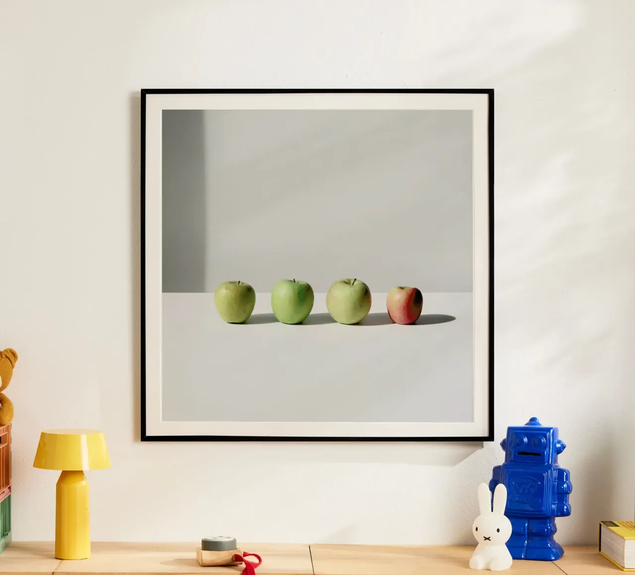 Apples poster con telaio in legno da George Griefy
