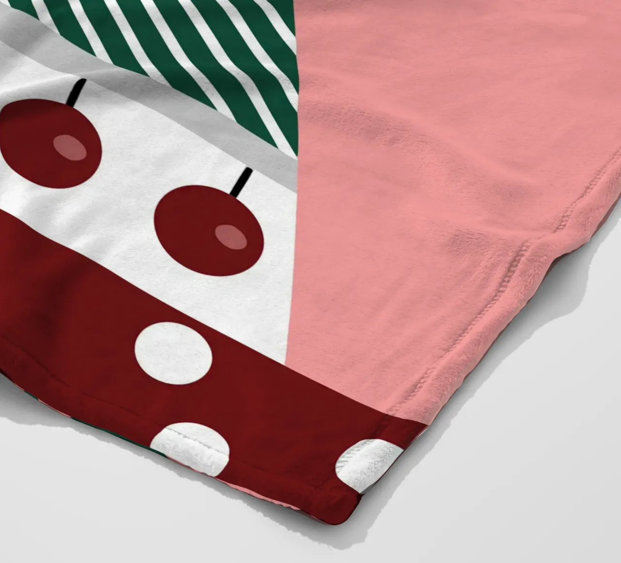 Albero di Natale e ciliegie coperta in pile da LOOK DIFFERENT