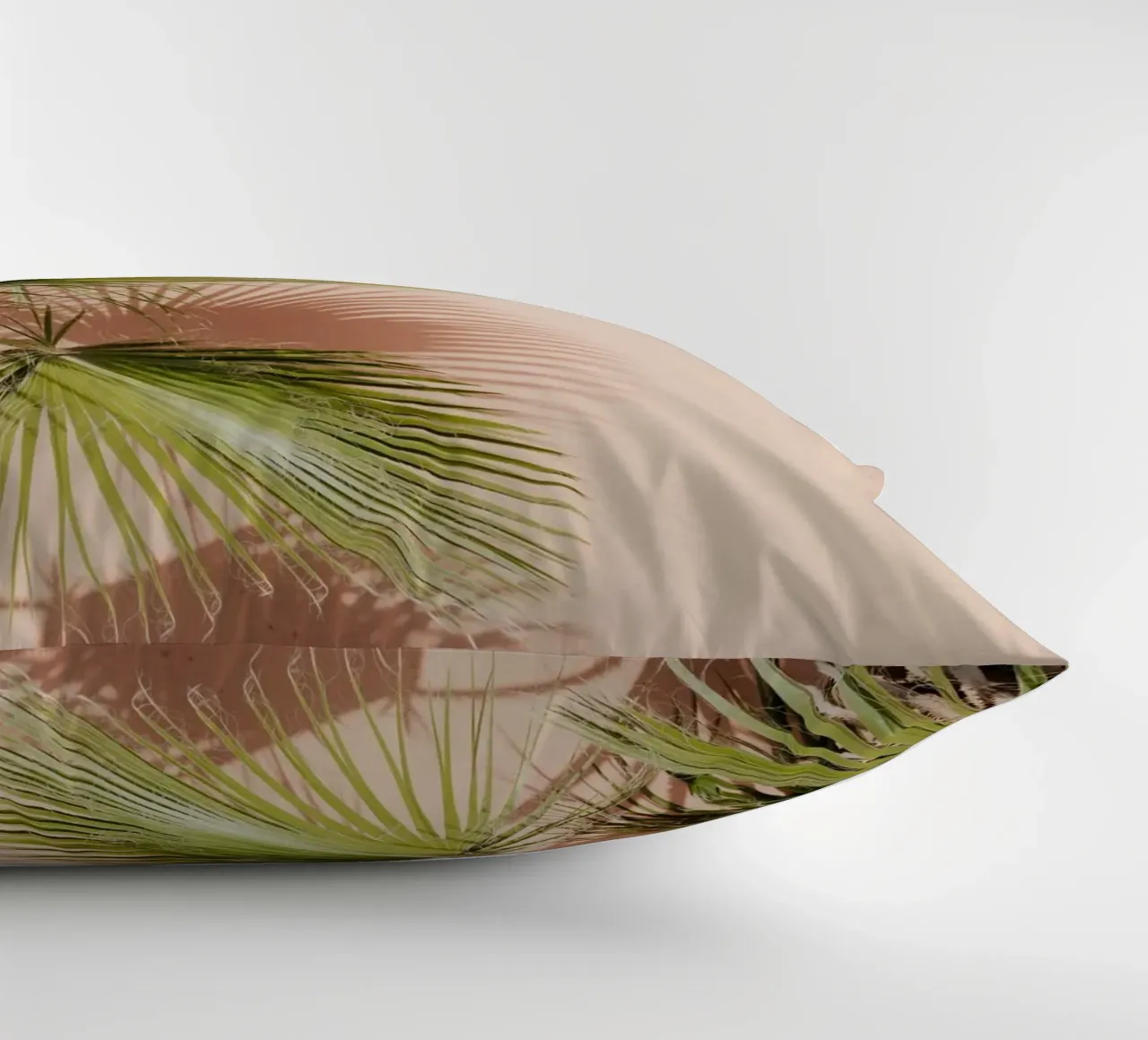 Palm plant in Marrakesh cuscino da photolovers
