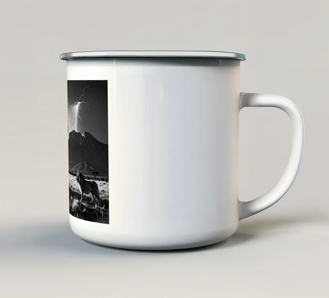 SAVANE AVEC LION. Noir et blanc tazza in smalto da Thierry vobmann photography