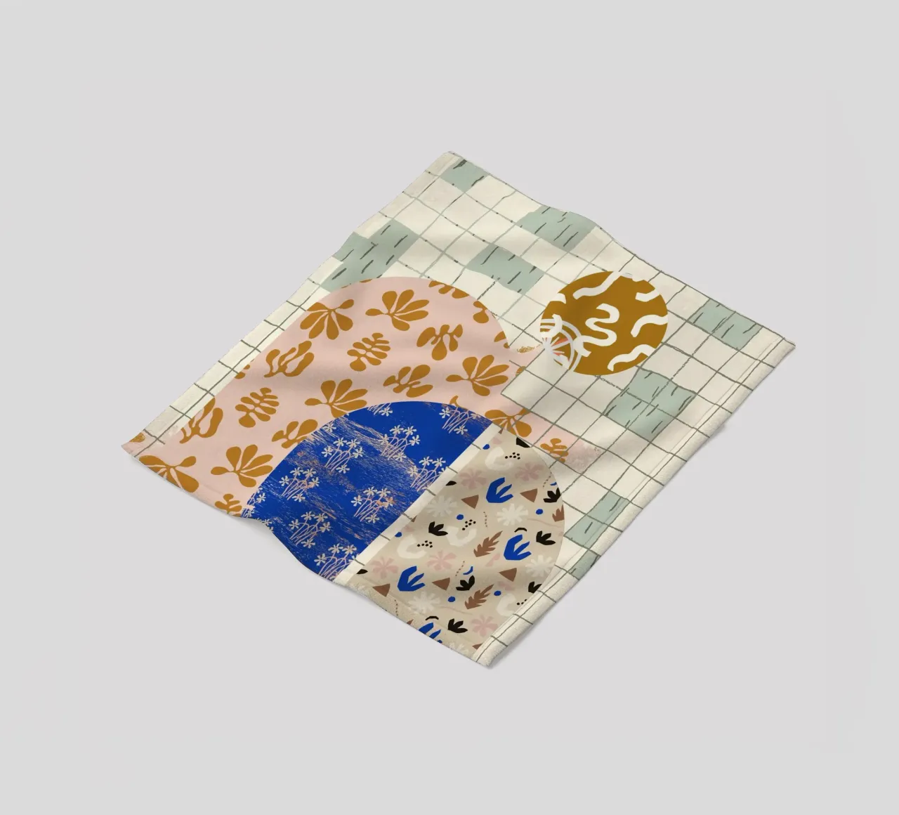 Pattern Play No 2 fleecedeken van treechild